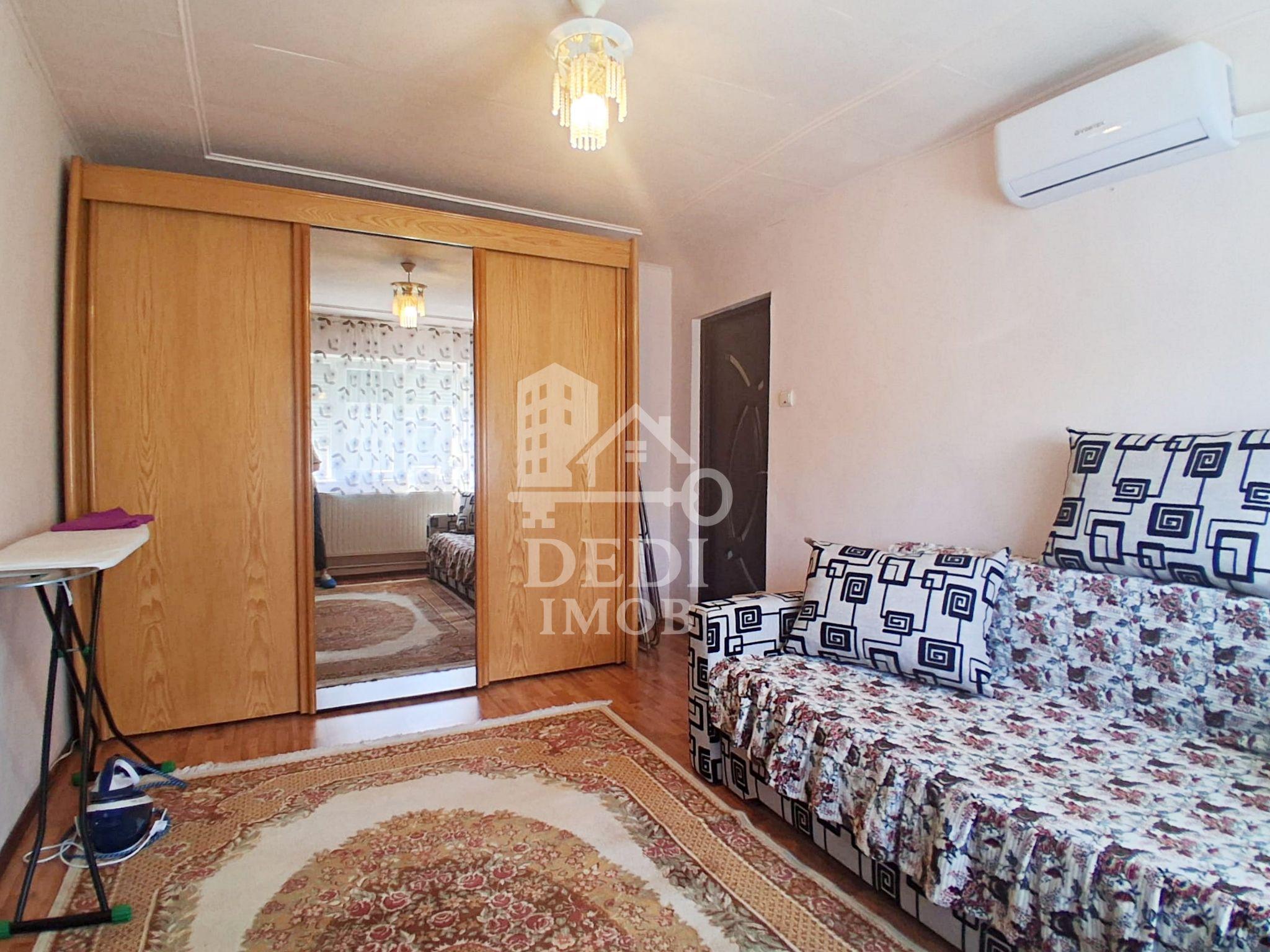 Apartament 3 camera de vânzare in zona Nufarul, Oradea