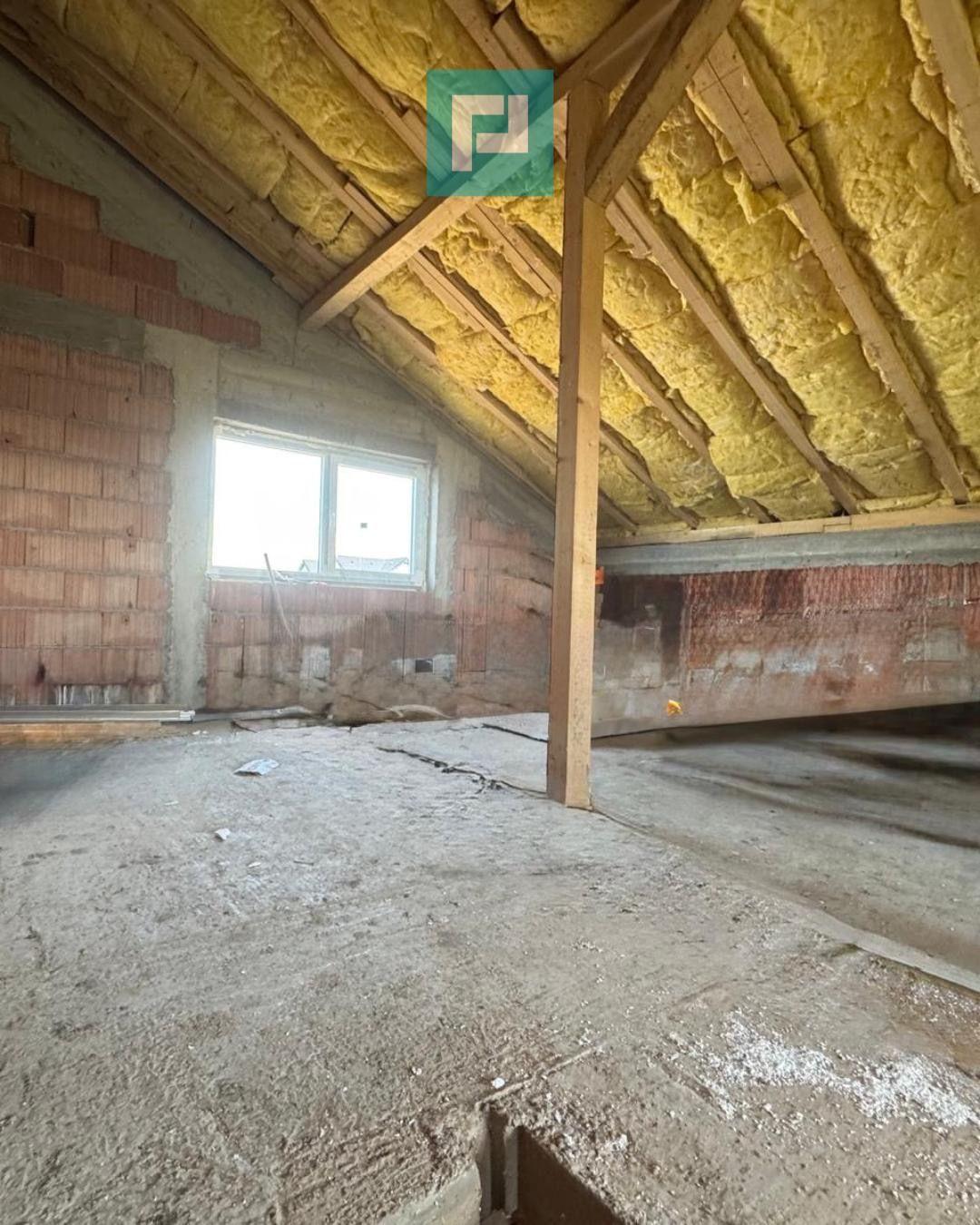 Duplex la roșu 3 camere-Moșnița Veche - 3