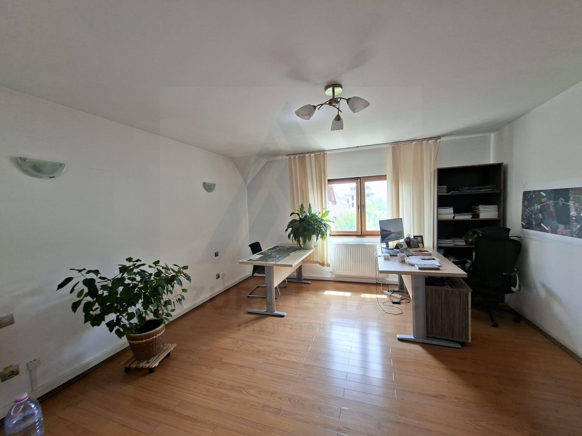 Spatiu birouri casa individuala curte proprie 9 birouri Selimbar - 1