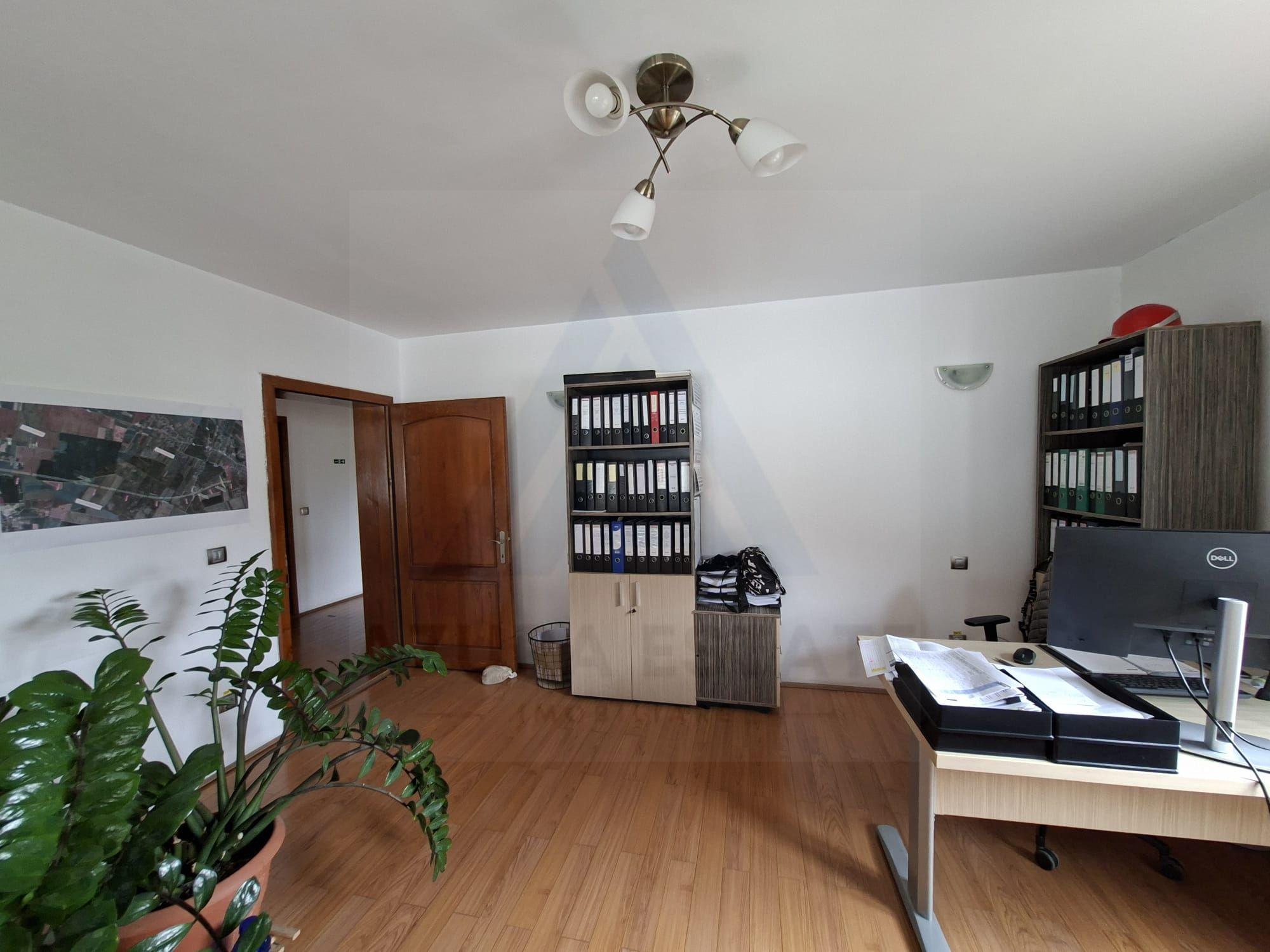 Spatiu birouri casa individuala curte proprie 9 birouri Selimbar - 3