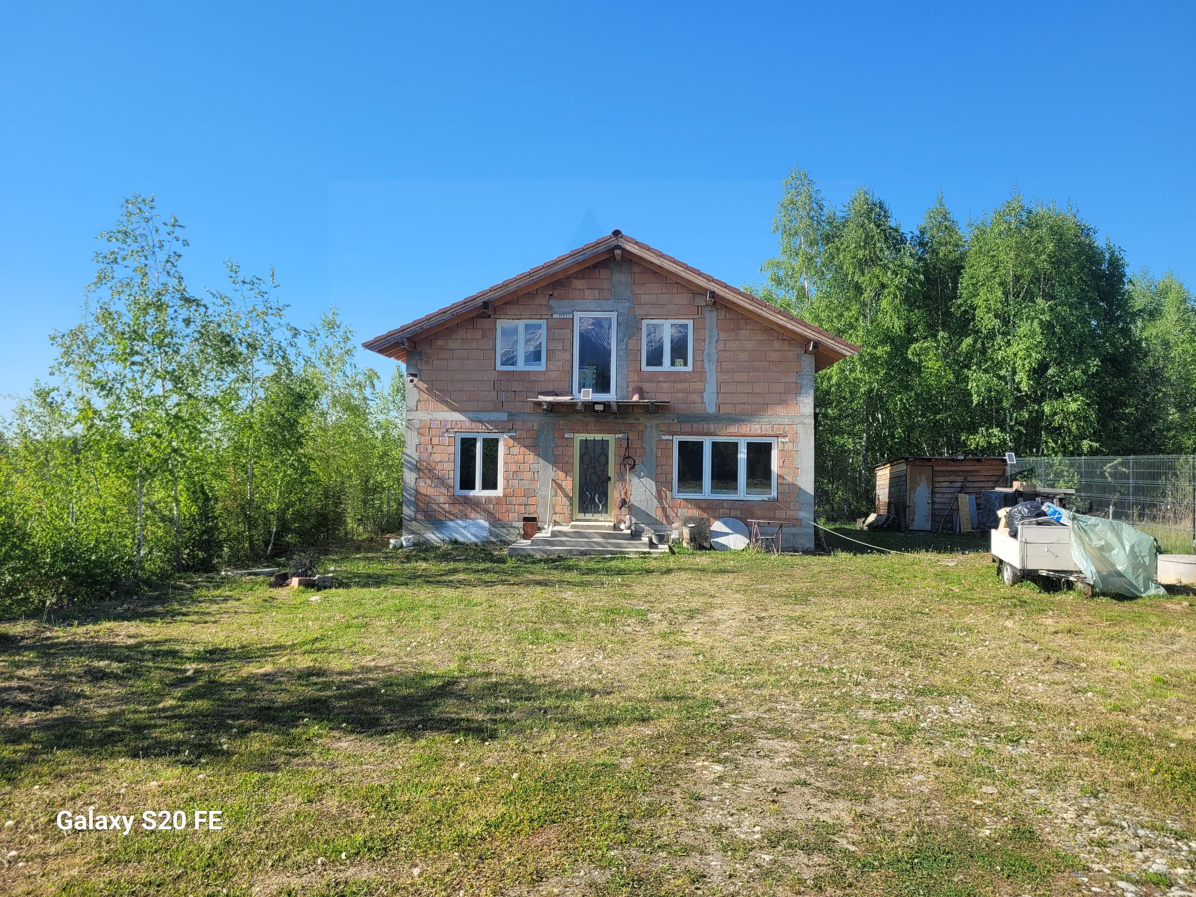 Casa individuala 150 mp 4 camere pe Valea Avrigului,teren 1050 mp - 4