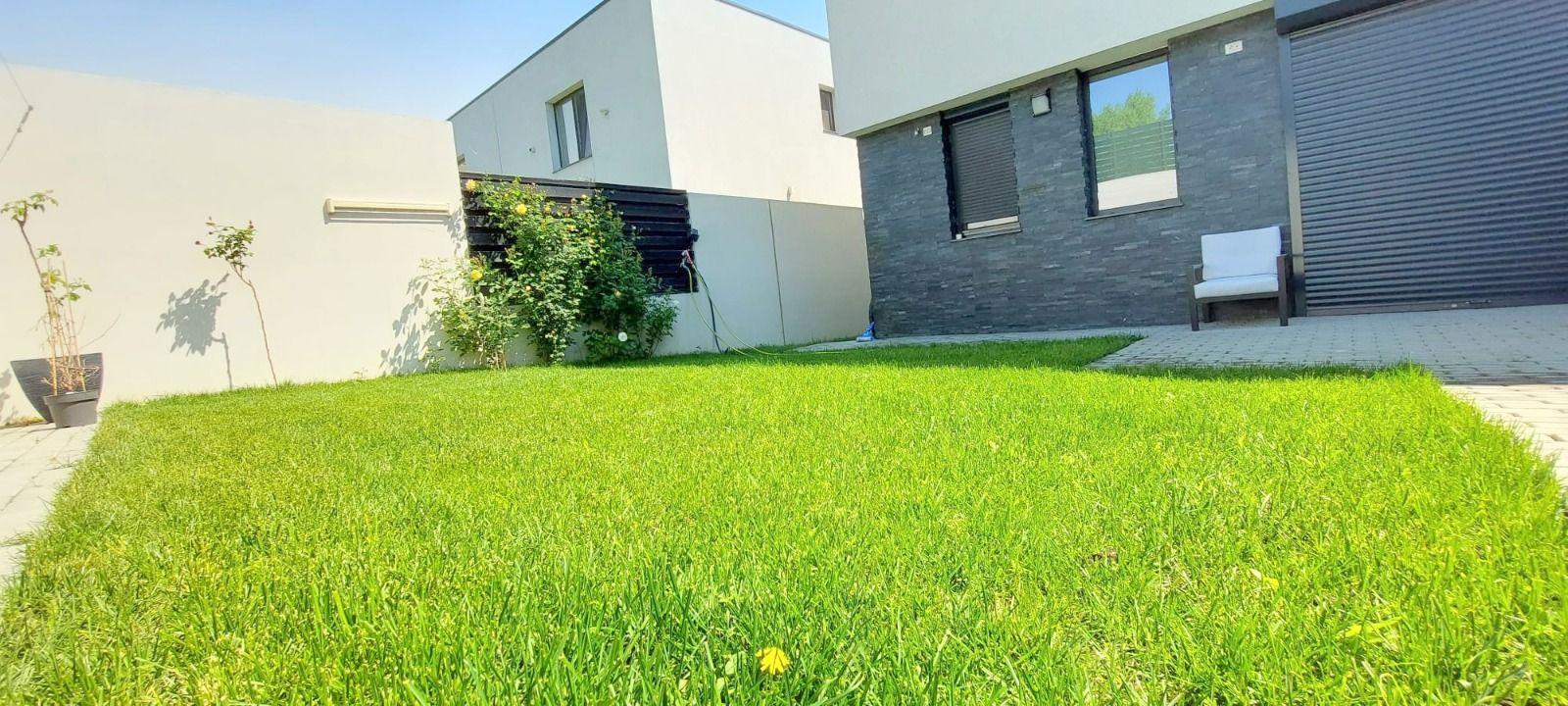 De vânzare casă premium tip duplex, vedere spre Lacul Brates - 9