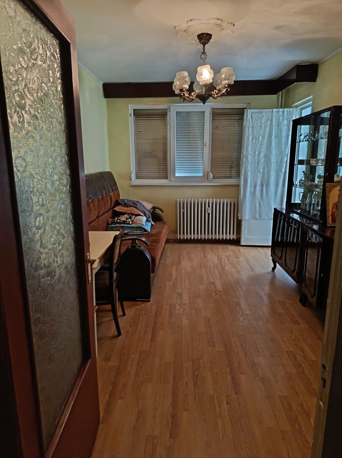 De vanzare apartament cu 2 camere, parter, micro 13 B, 51.000 euro - 2
