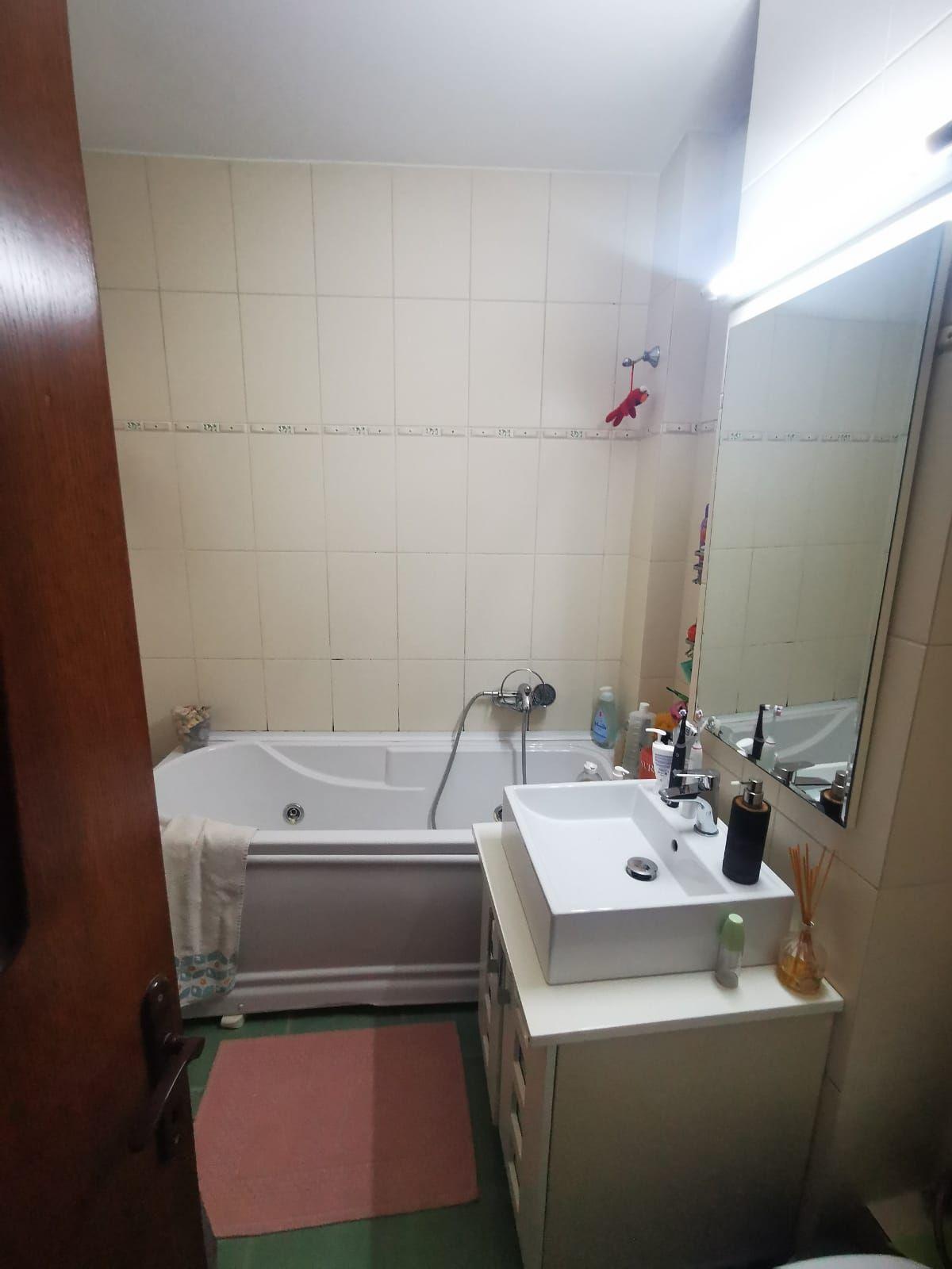 De vanzare apartament cu 3 camere, 91 mp - T-uri, str. Tecuci - 4