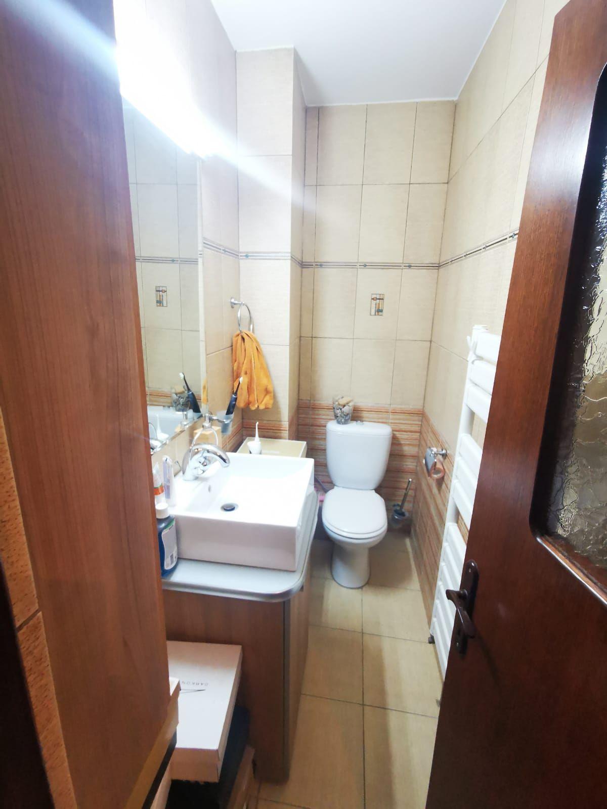 De vanzare apartament cu 3 camere, 91 mp - T-uri, str. Tecuci - 6