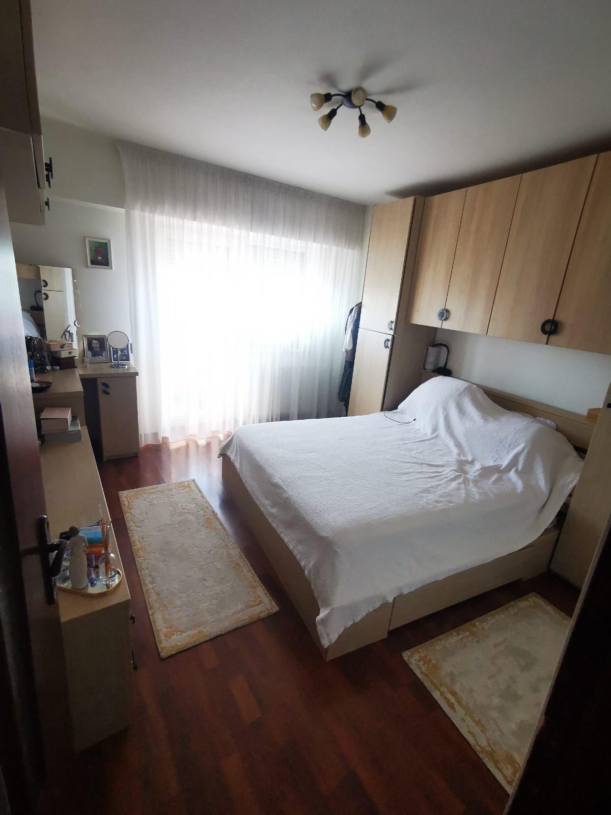 De vanzare apartament cu 3 camere, 91 mp - T-uri, str. Tecuci - 3