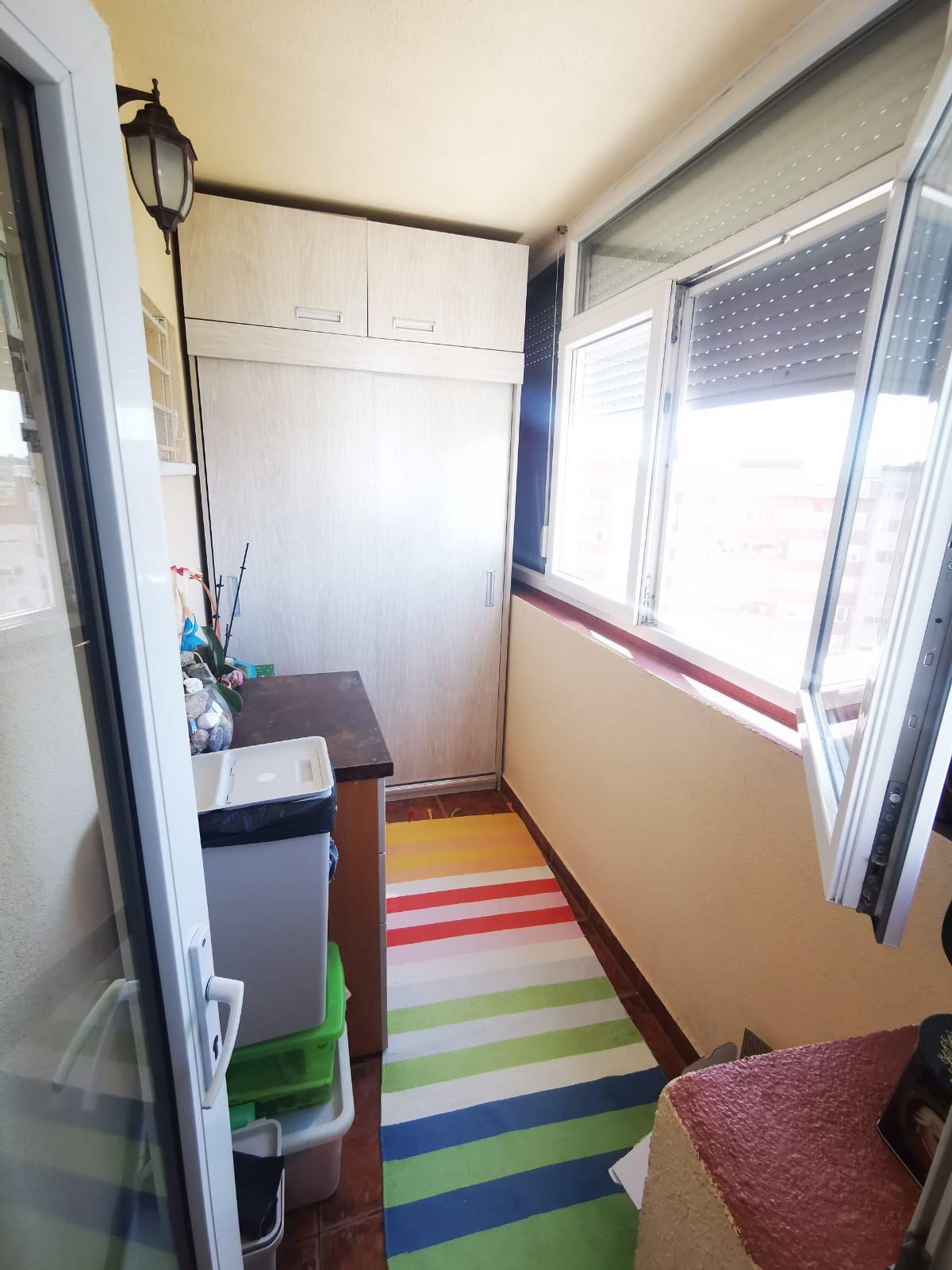 De vanzare apartament cu 3 camere, 91 mp - T-uri, str. Tecuci - 7