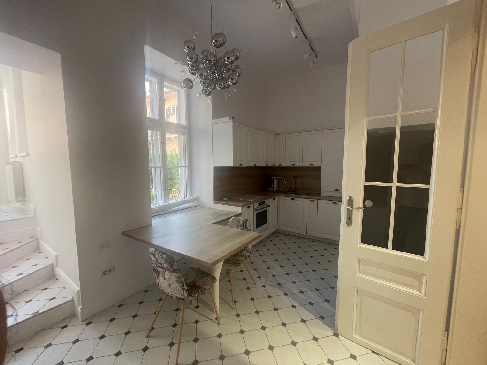 Apartament de lux în inima Oradiei – locație premium lângă Gojdu - 7