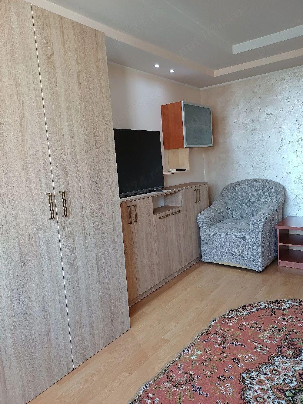 De inchiriat apartament 2 camere micro 20, et. 9, 350 euro negociabil - 8
