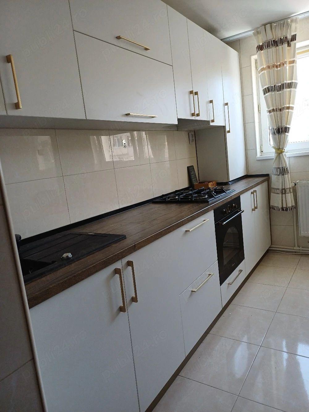 De inchiriat apartament 2 camere micro 20, et. 9, 350 euro negociabil - 4