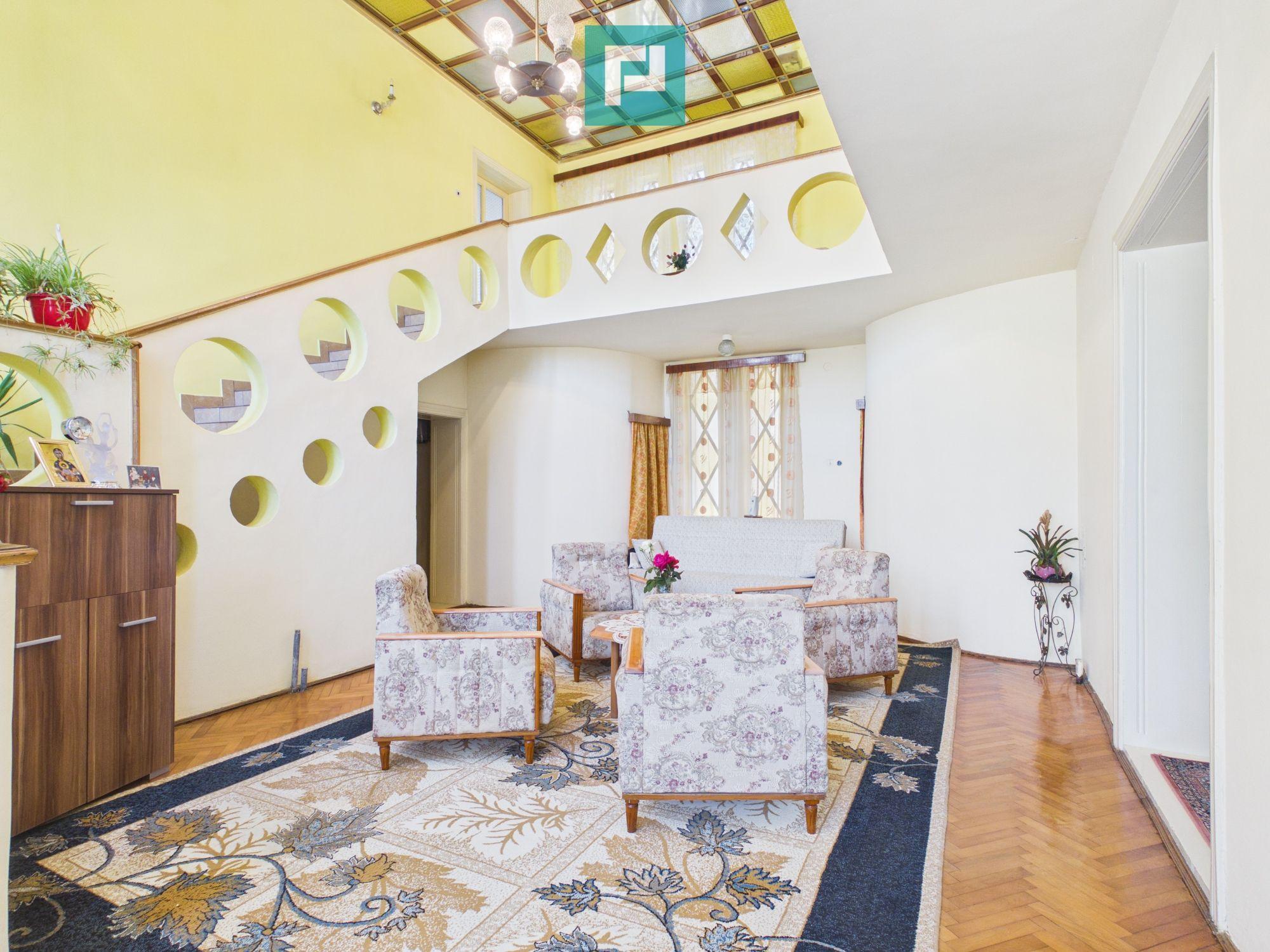 Casă/vilă cu 10 camere – Ineu, centru - 4