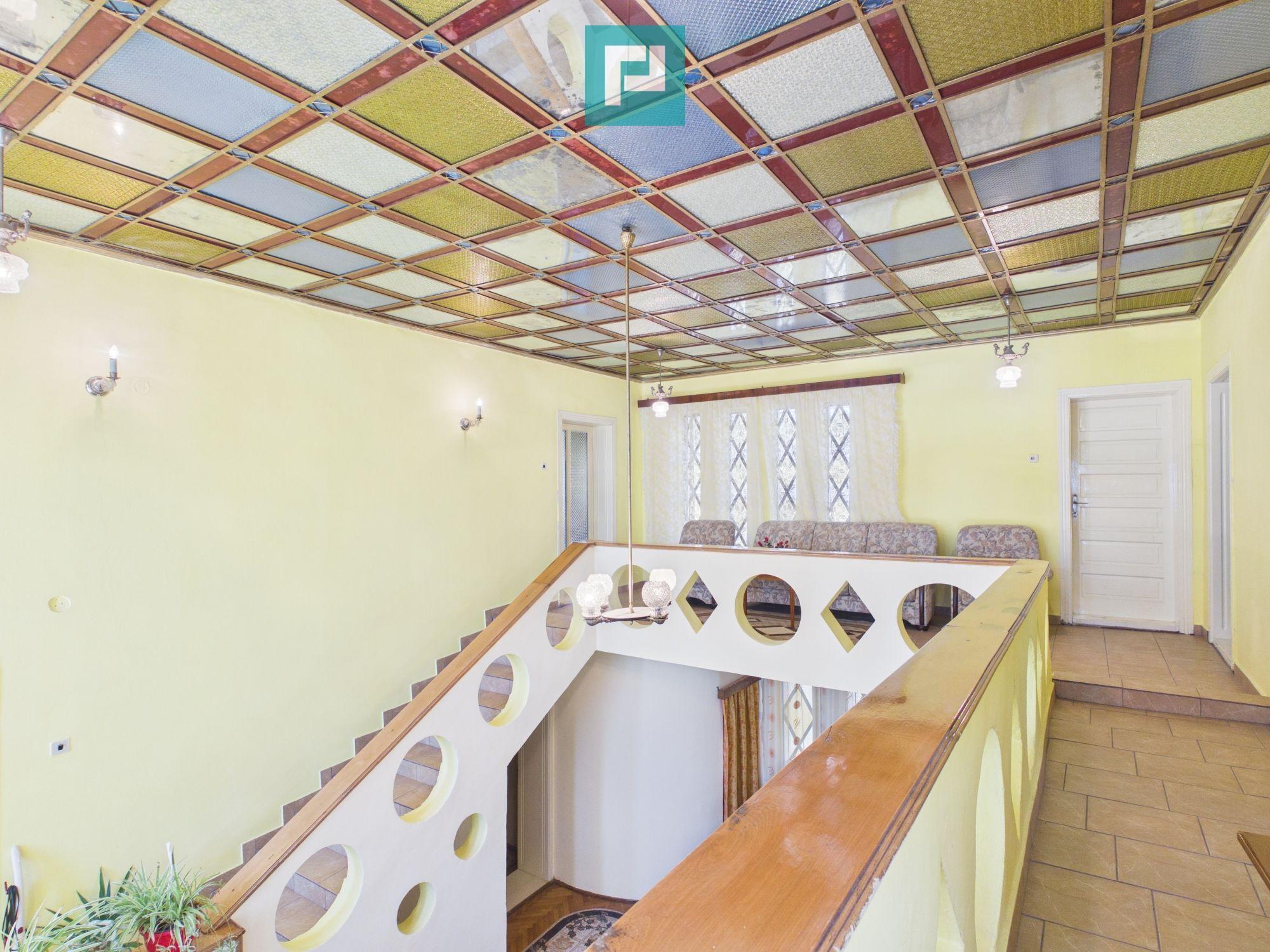 Casă/vilă cu 10 camere – Ineu, centru - 8
