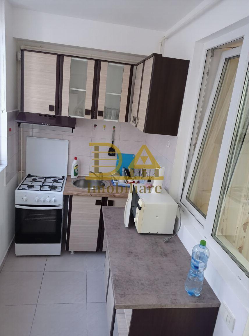 Apartament 2 camere de vanzare, 3/7, Chiajna strada Ilie Petre - 4