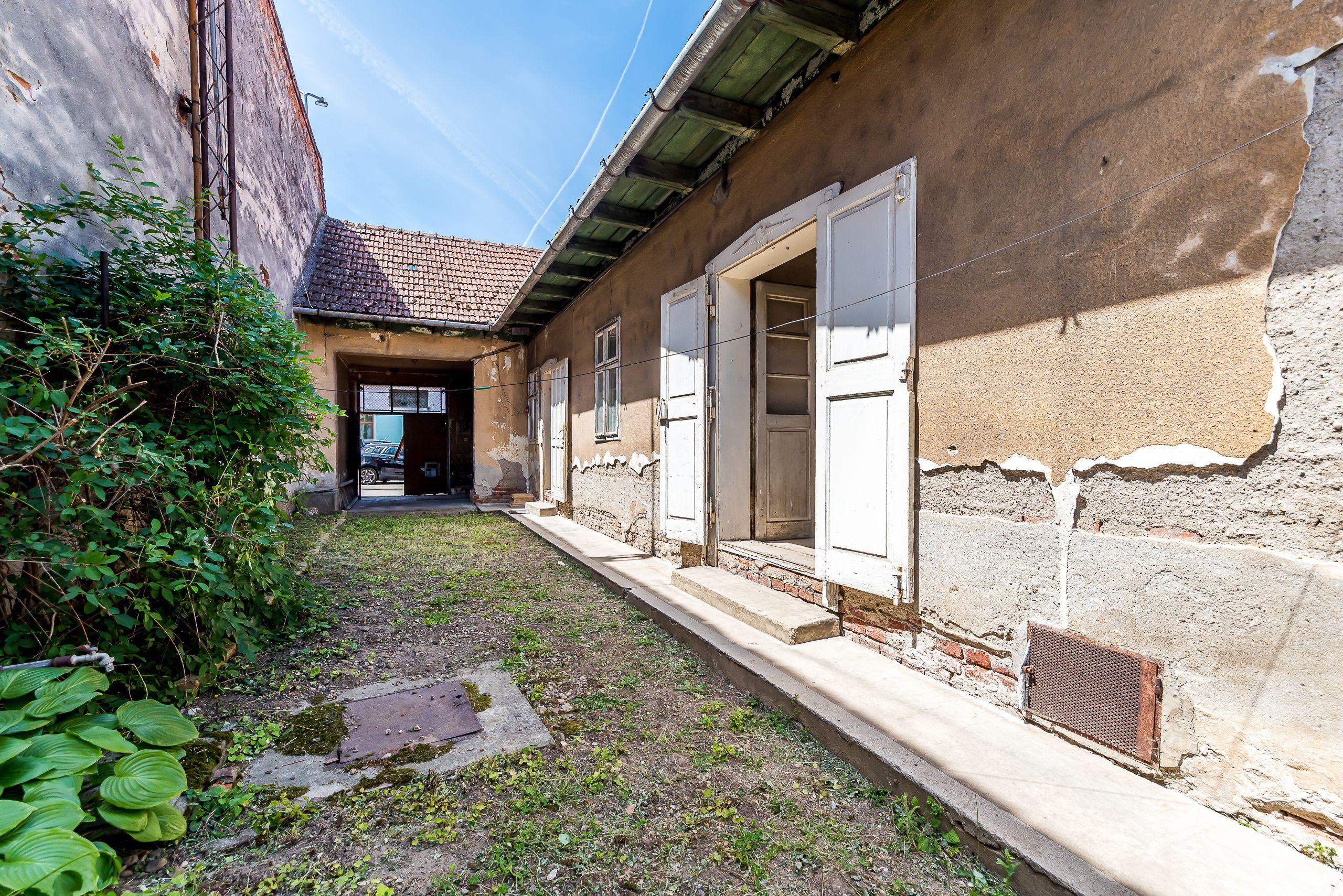 Calea Timisorii Casă solidă din cărămidă cu potențial EXCEPȚIONAL - 9