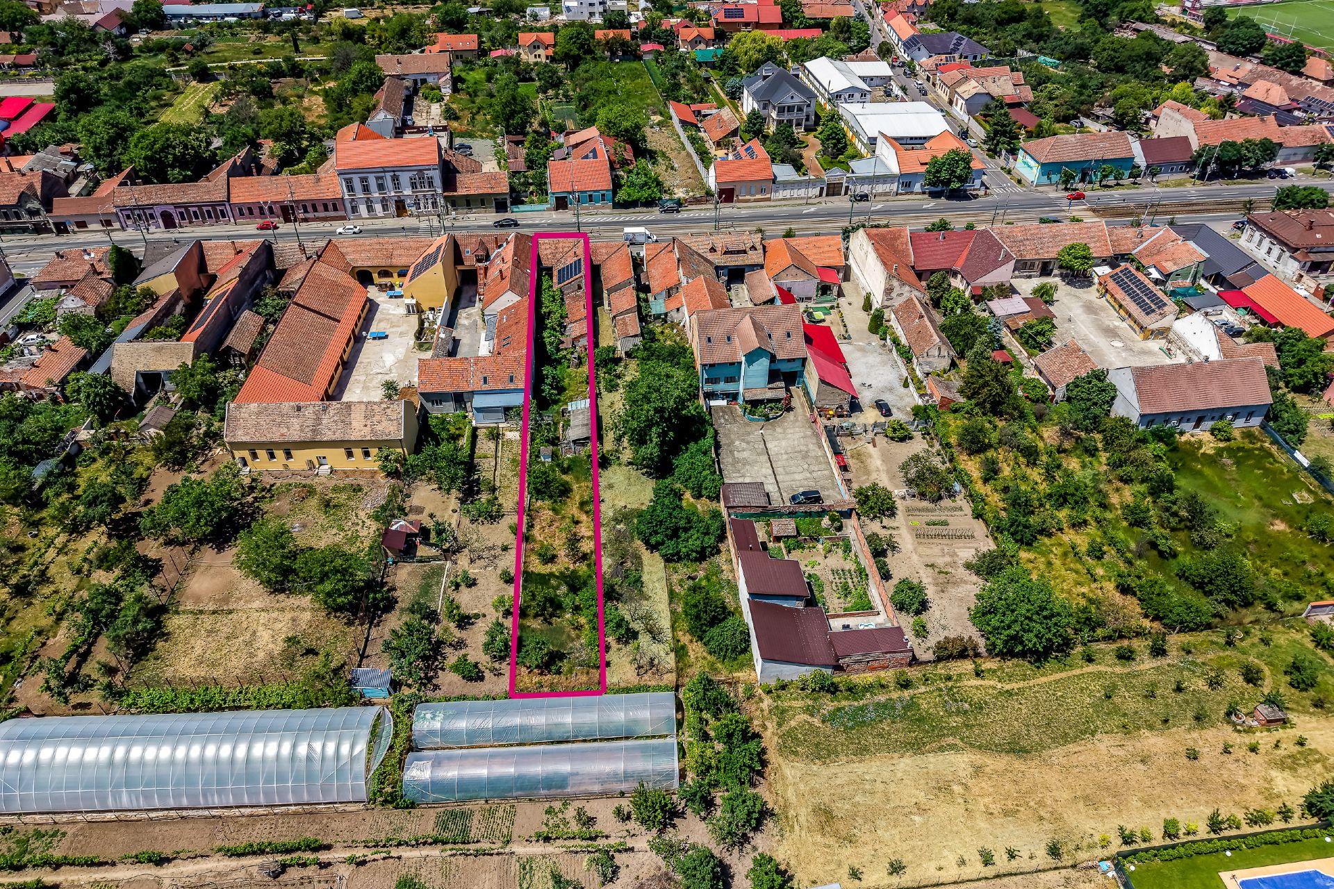Calea Timisorii Casă solidă din cărămidă cu potențial EXCEPȚIONAL - 1