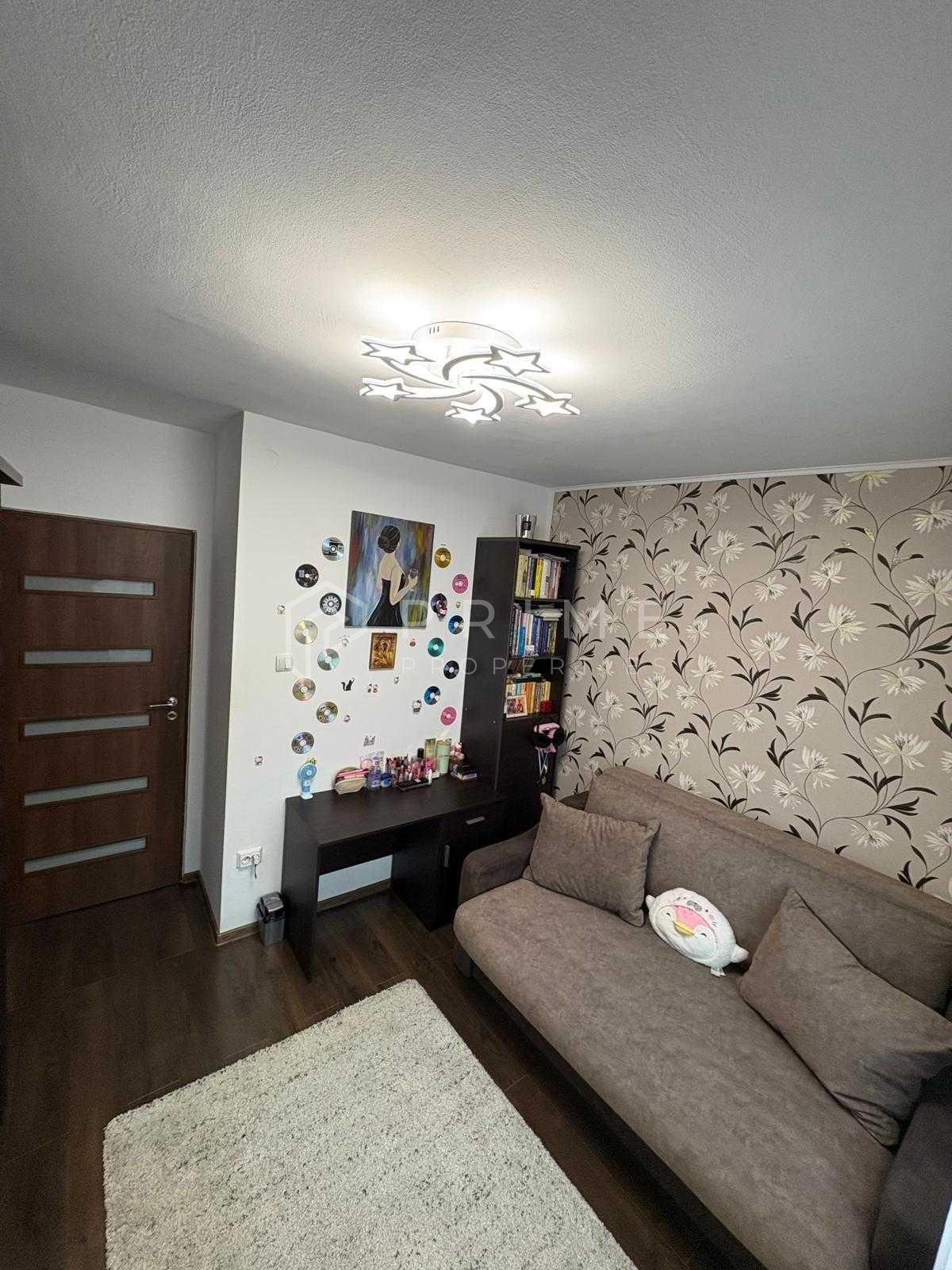 Apartament cu 3 camere, decomandat – Zona Fortuna - 2