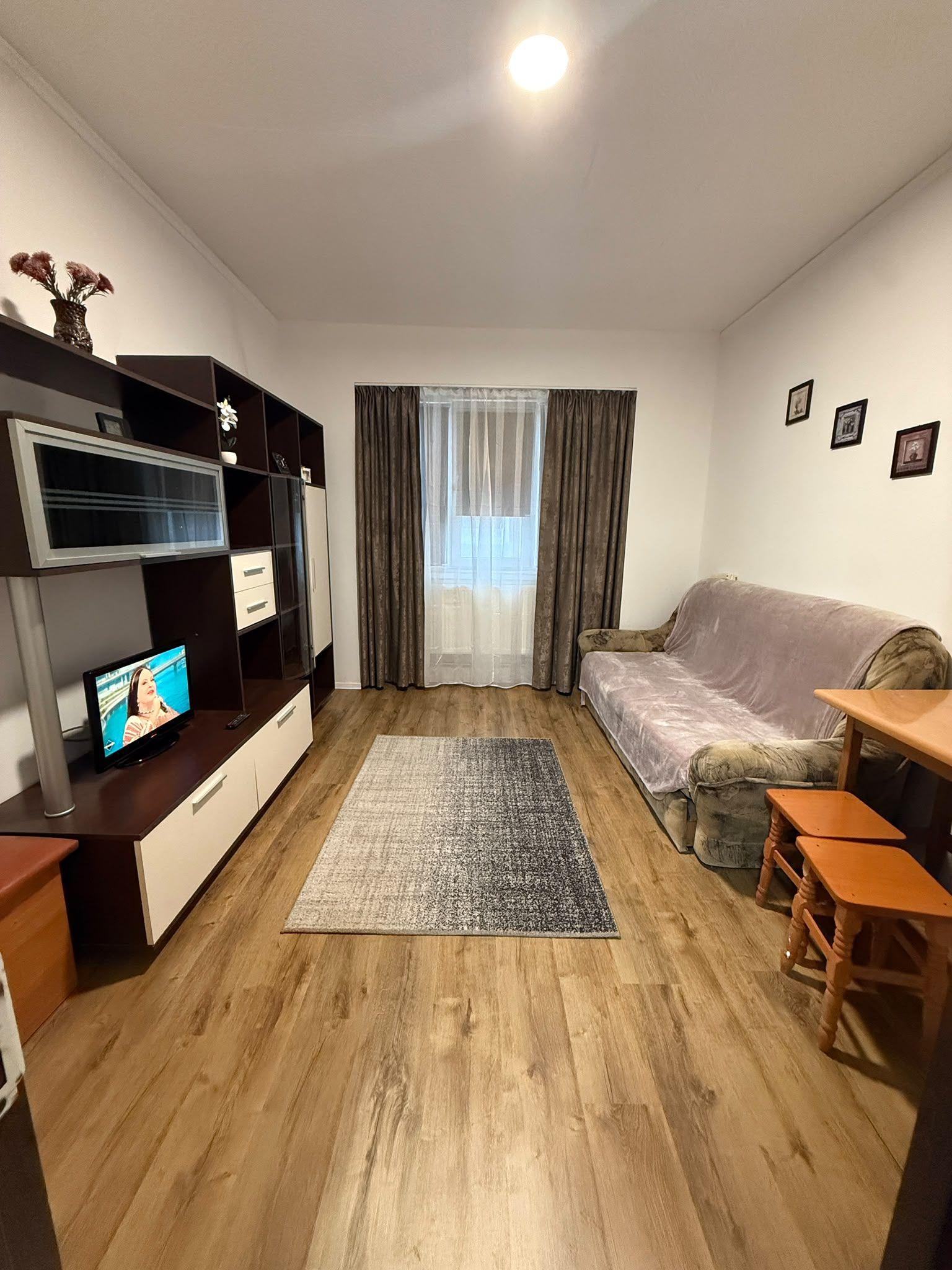De vanzare garsoniera micro 40, et. 3/3, 27.000 euro - 1