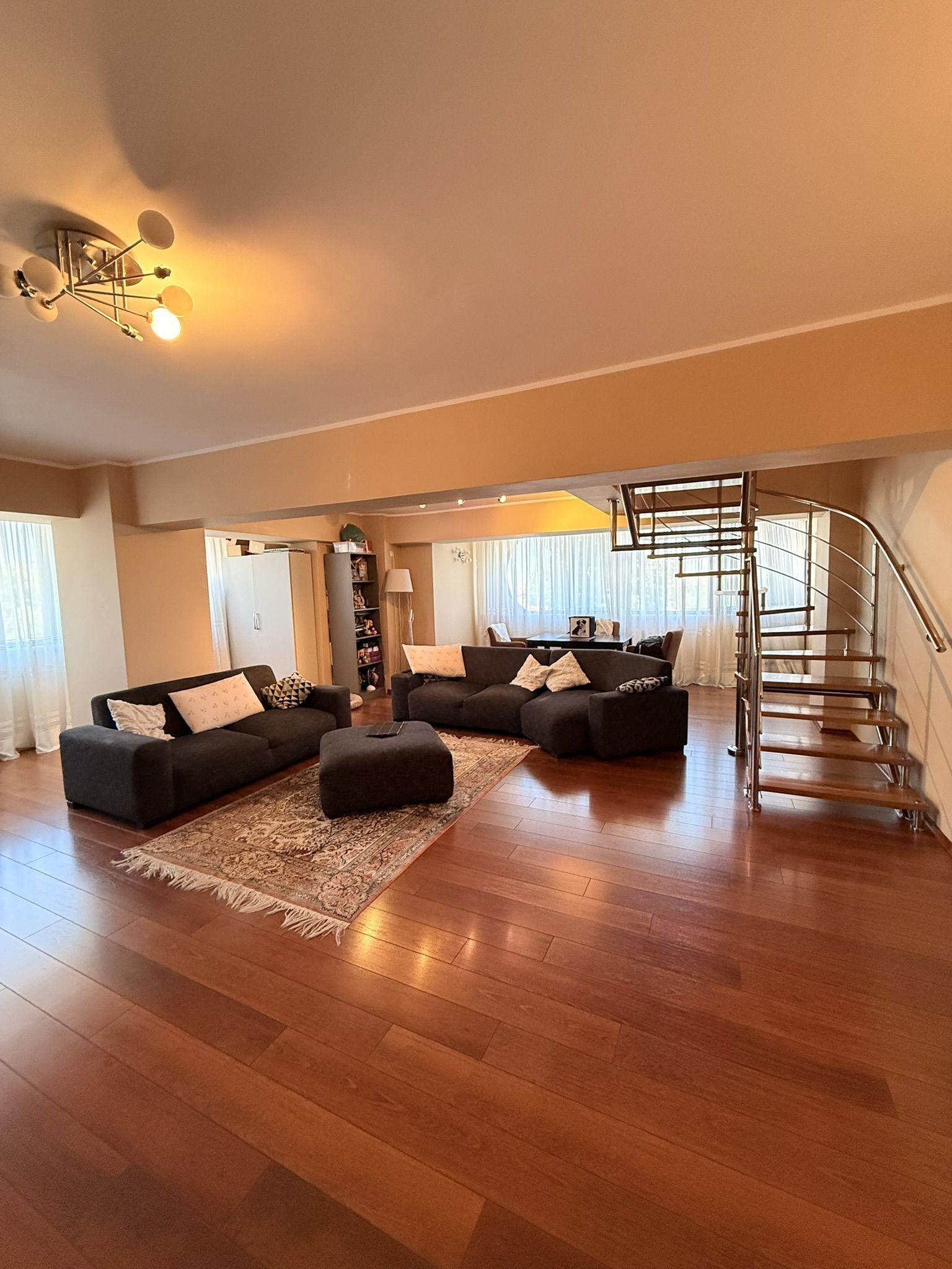 Apartament 4 camere, Strada Domnească - 9