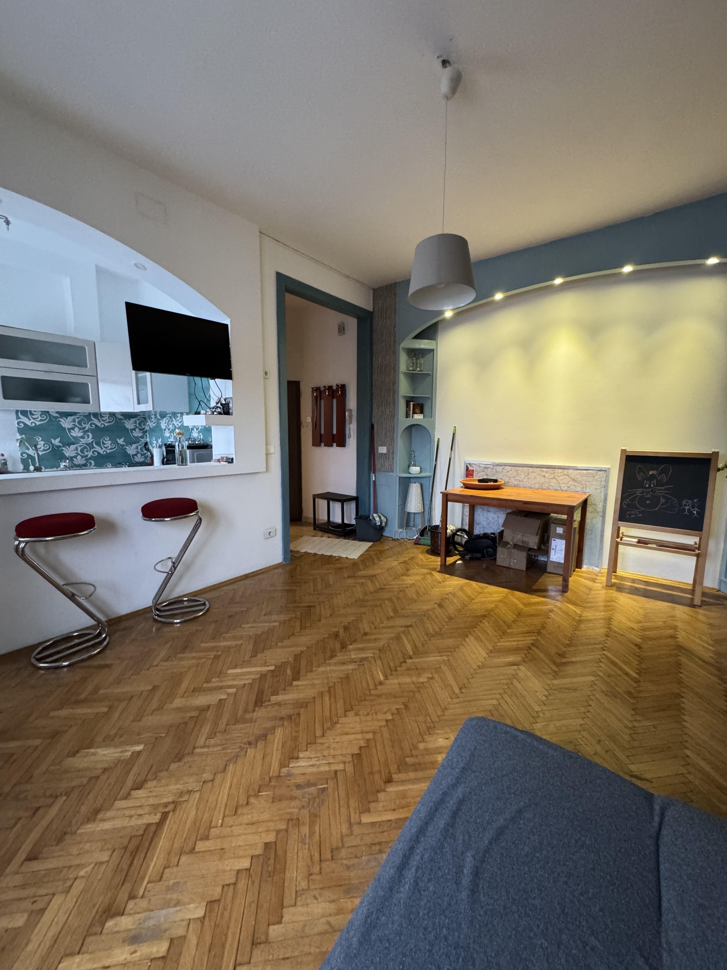 Apartament doua camere cu terasa -Unirii - 1