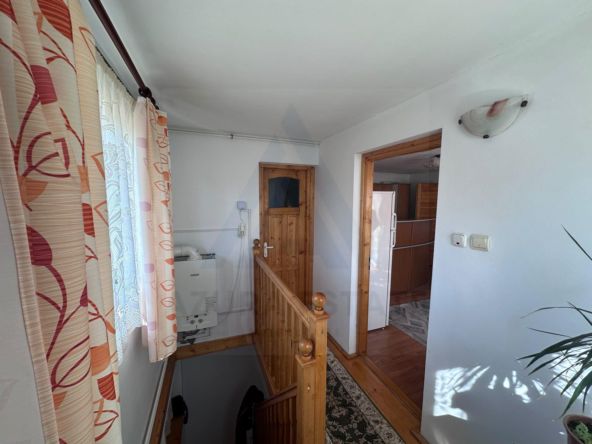 Apartament 3 camere decomandat 78 mp pivnita curte in zona Centrala - 5