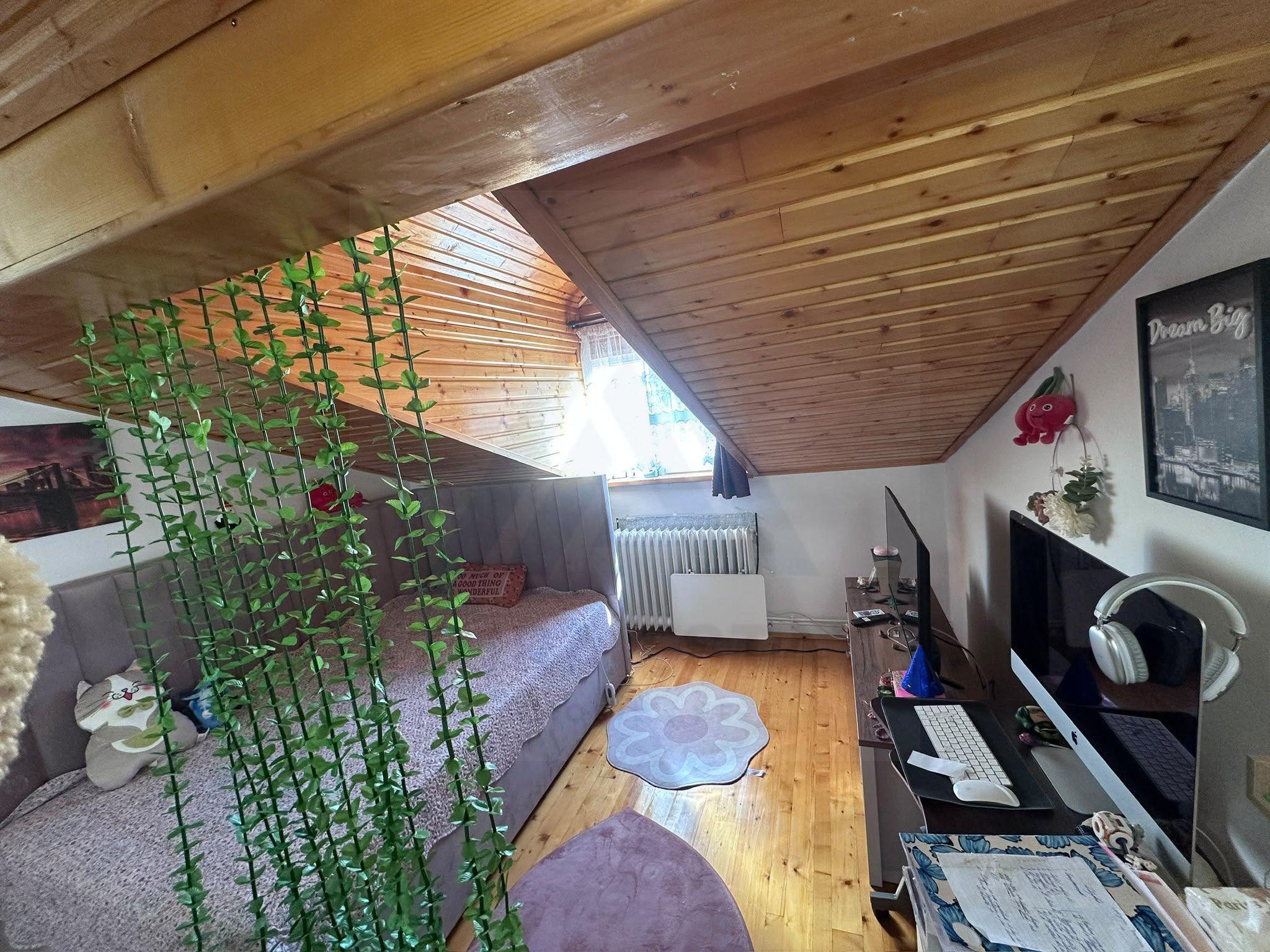 Apartament 3 camere decomandat 78 mp pivnita curte in zona Centrala - 11