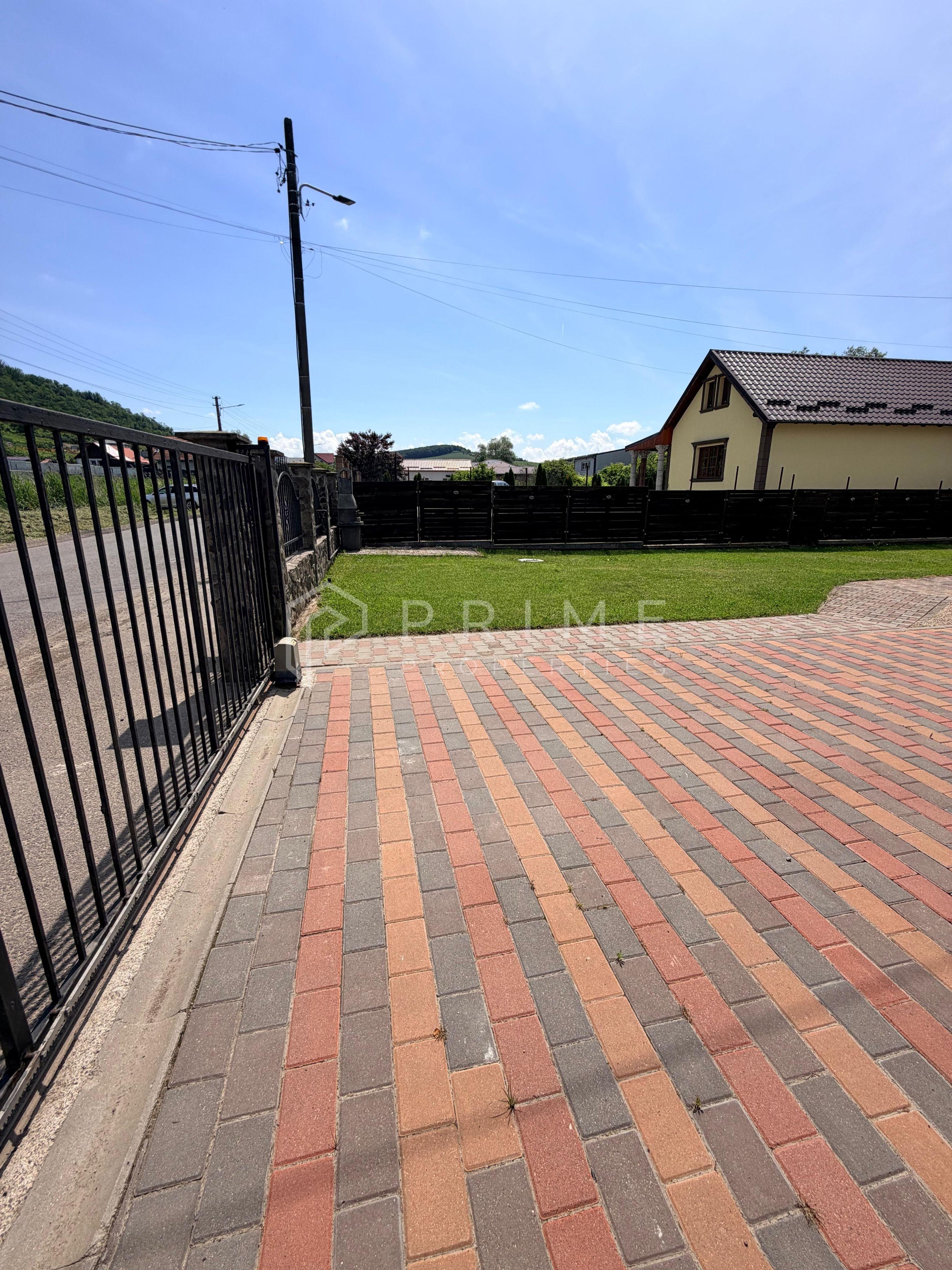 Casă individuală la 1 km de Târgu Mureș | 110 mp | Garaj | Terasă mare - 28