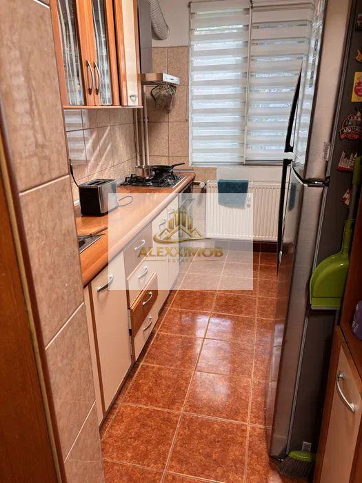 Apartament de Vanzare - 4 Camere - 81 mp - Zona PIATA PROGRESUL - 5