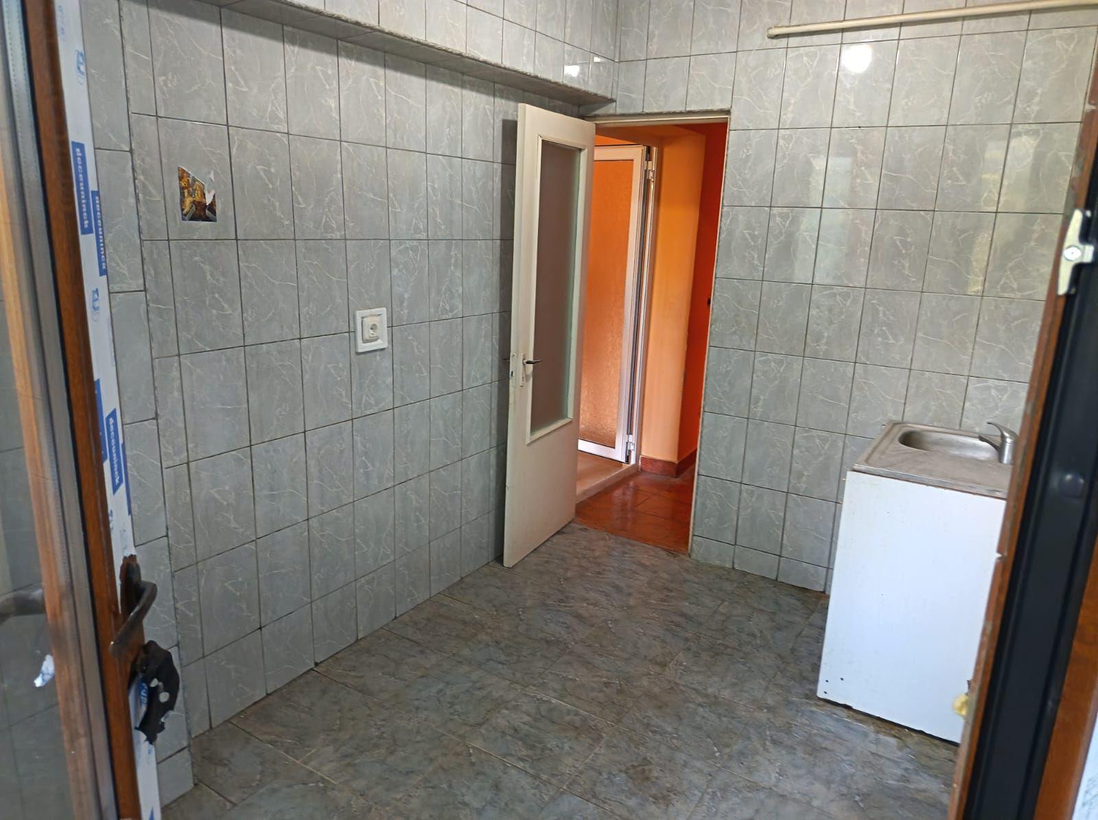 De vanzare apartament cu 2 camere, et. 2, Micro 13, 53.000 euro - 4