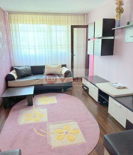 De vanzare apartament cu 3 camere, micro 38, et. 3, 63.000 euro - 1