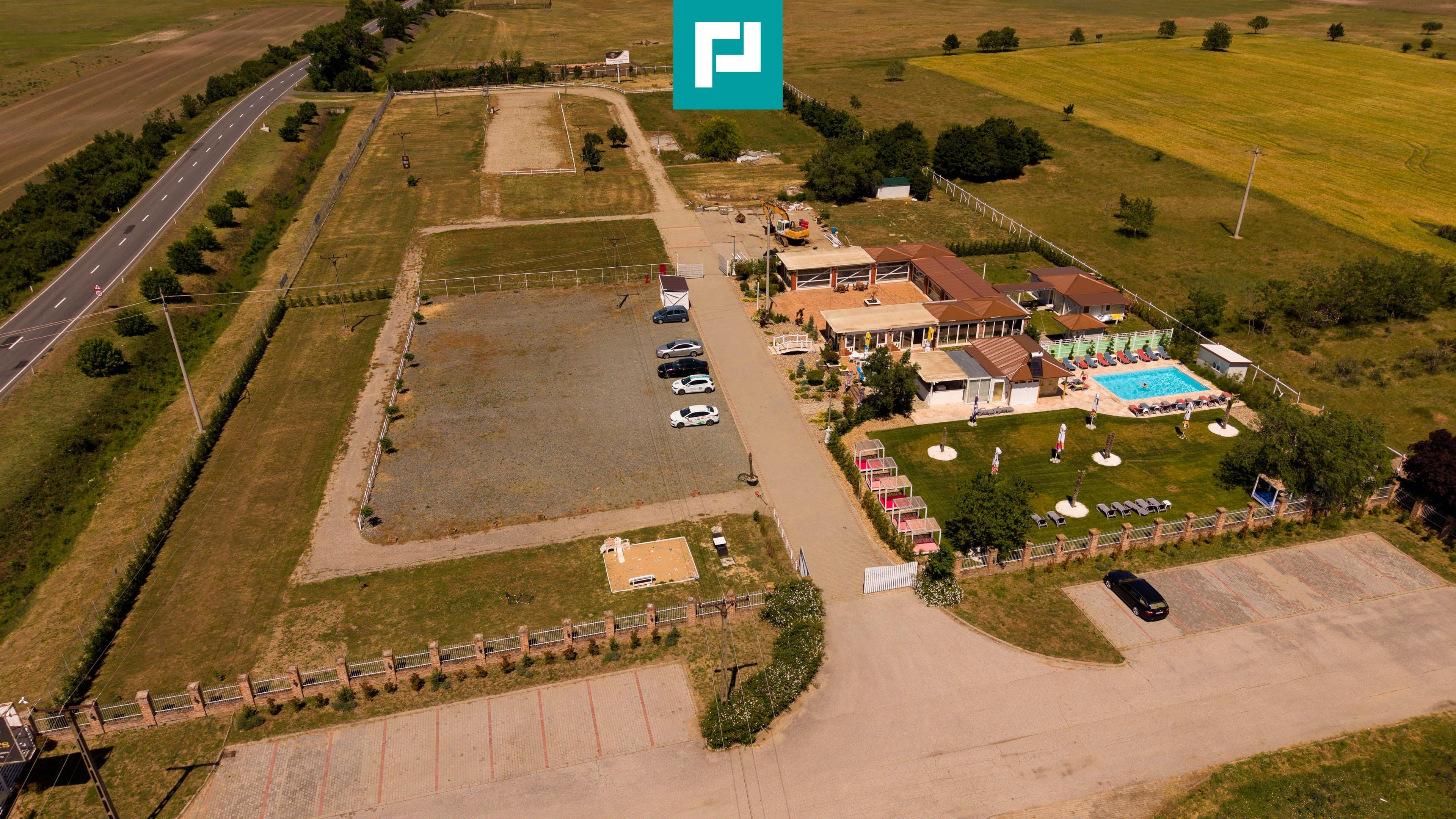 Business la cheie și 25.000 mp teren Arad-Oradea - 8