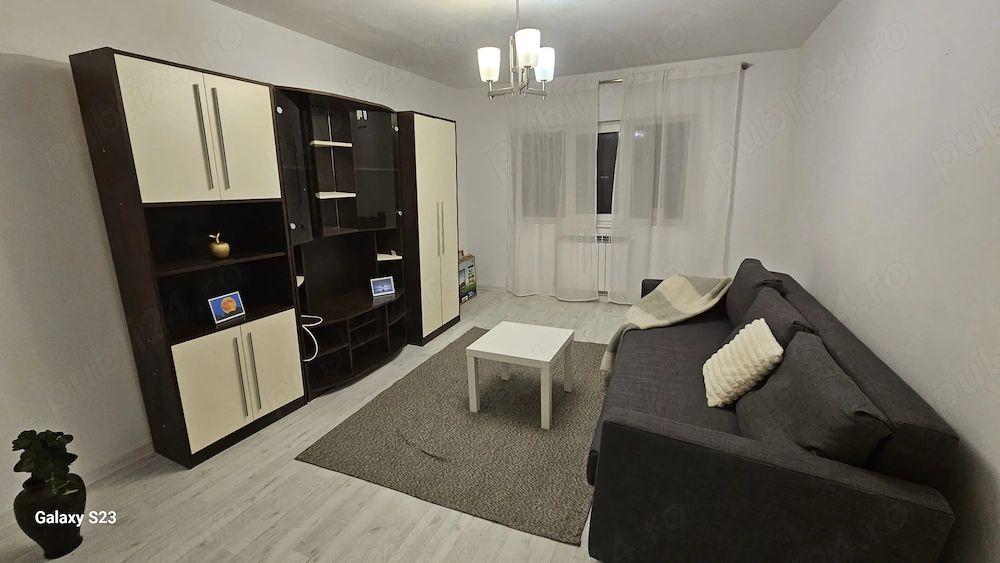 De inchiriat apartament 2 camere, Piața Centrală, et. 4, renovat, 450 eur - 1