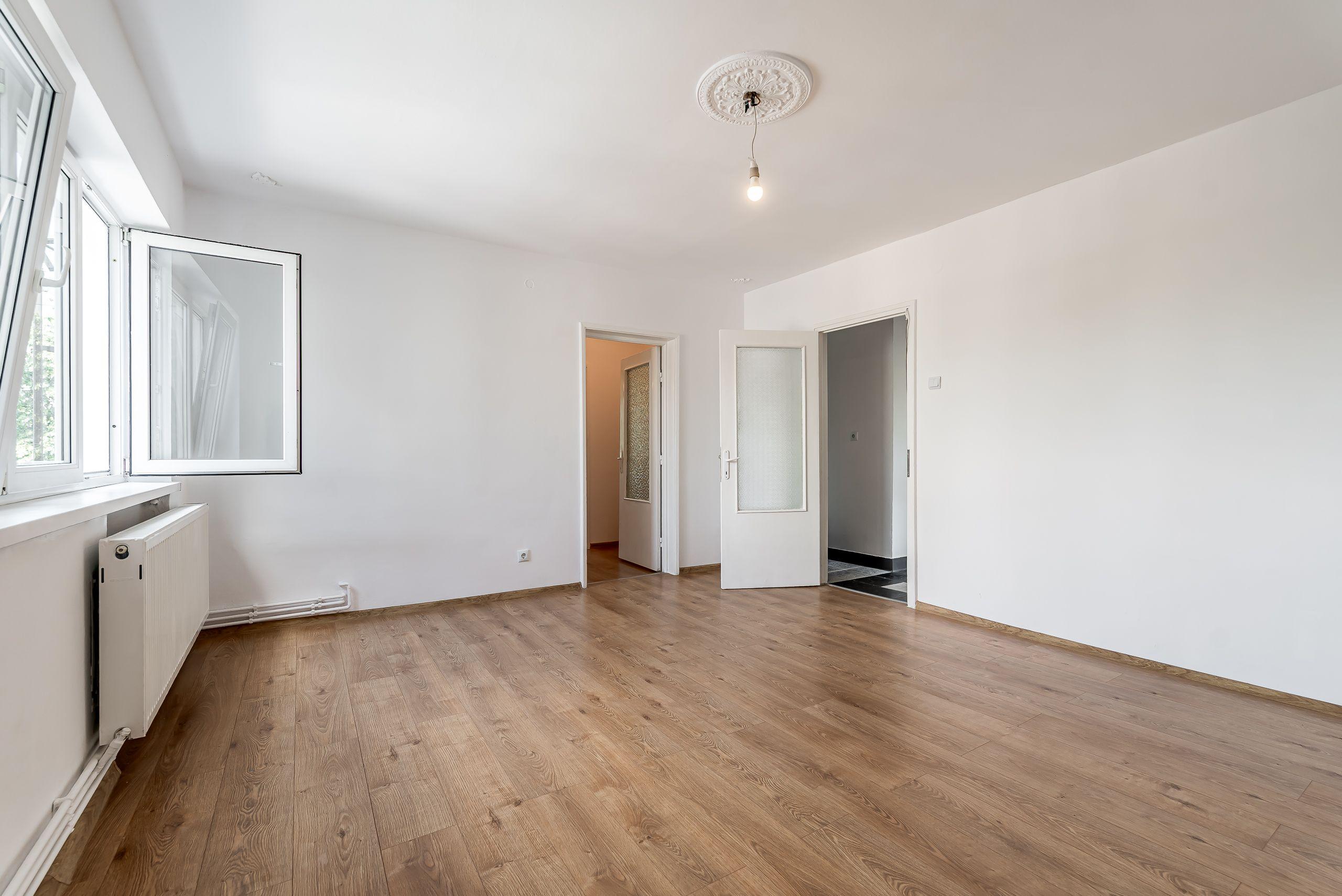 PRET NOU! Apartament 2 camere Ultracentral bvd Revolutiei - COMISION 0 - 2