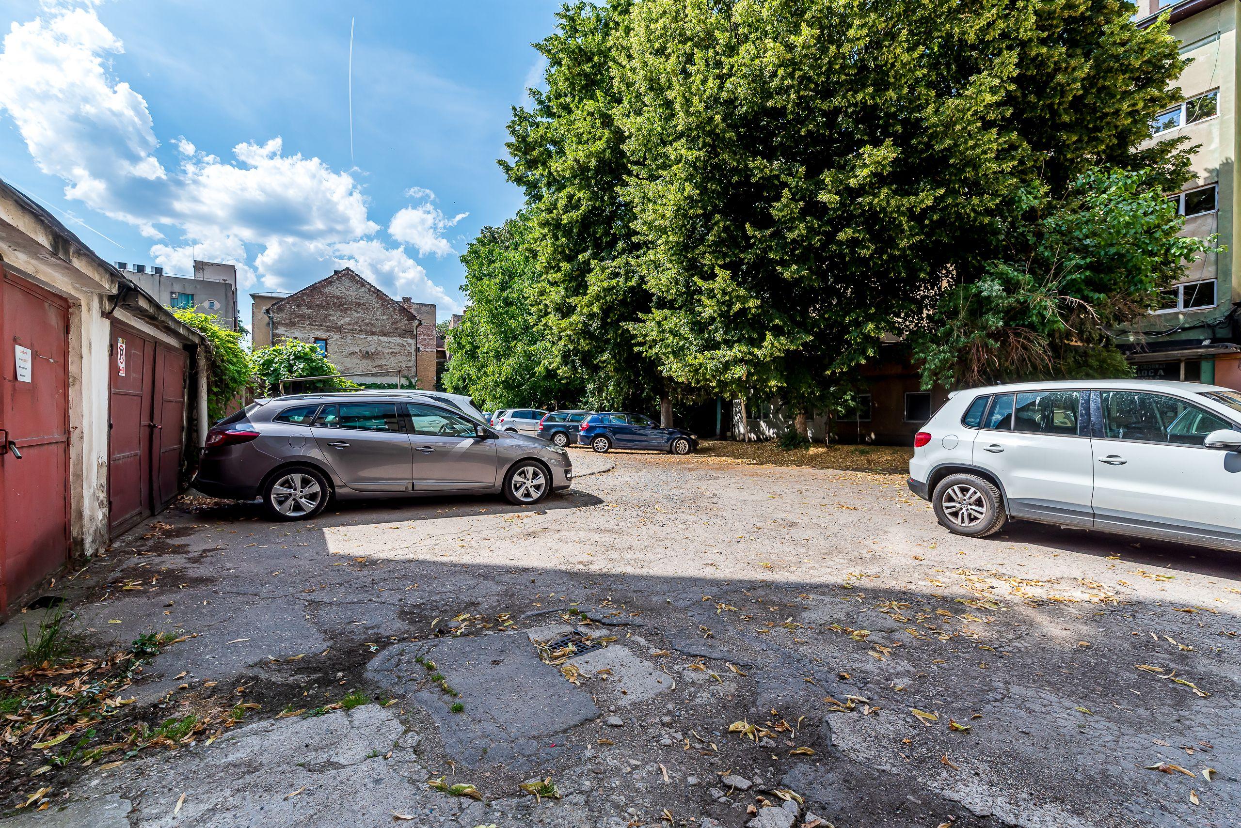 PRET NOU! Apartament 2 camere Ultracentral bvd Revolutiei - COMISION 0 - 8