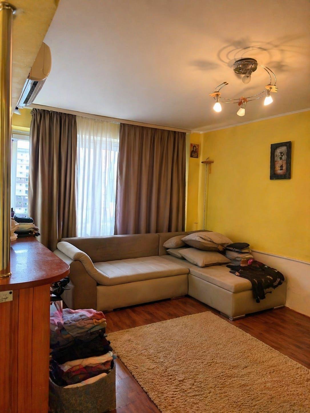 De vanzare apartament cu 4 camere, Dunarea Mall, 89.000 euro - 1