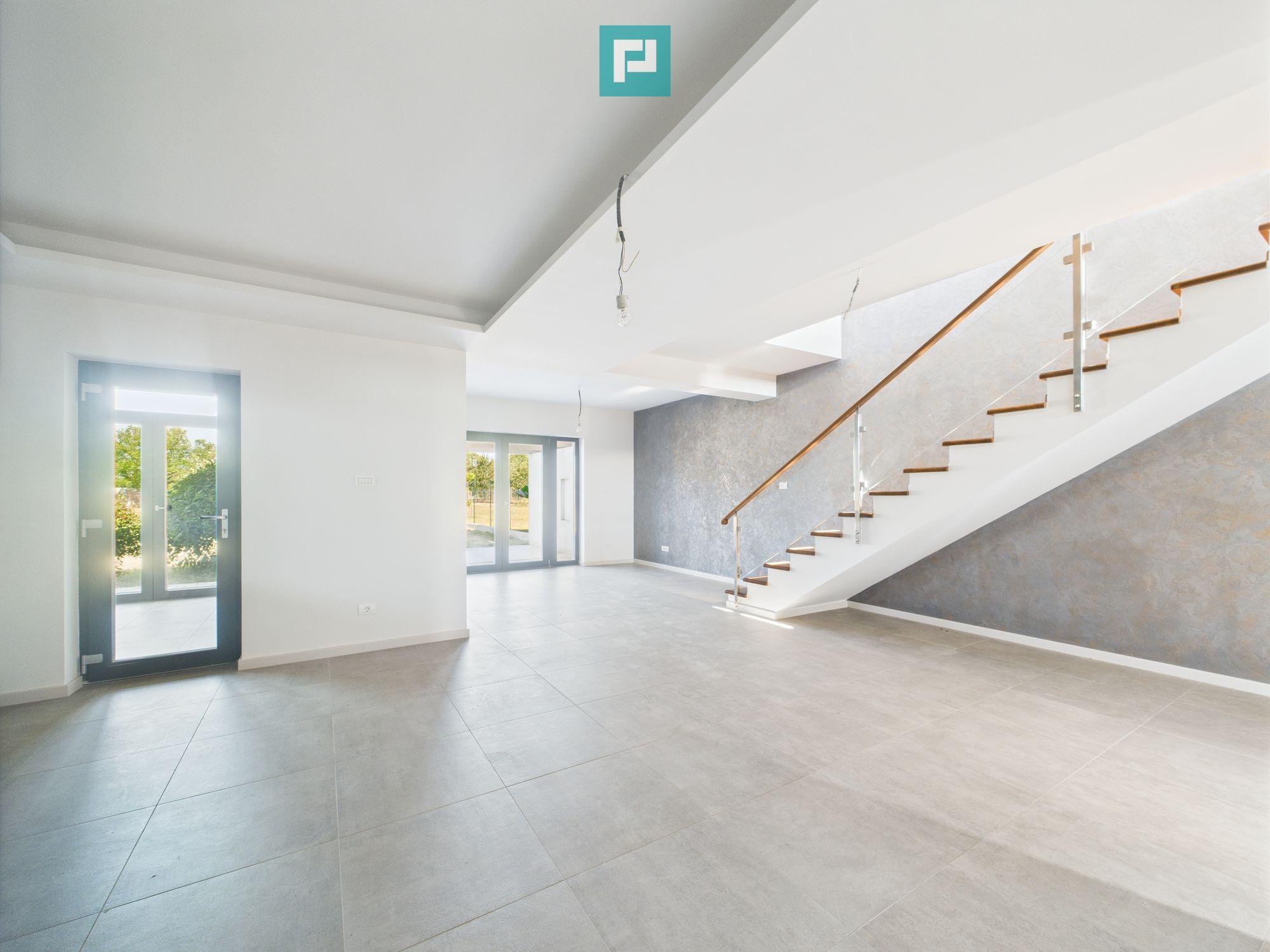 Duplex modern cu garaj, în Giarmata - 2