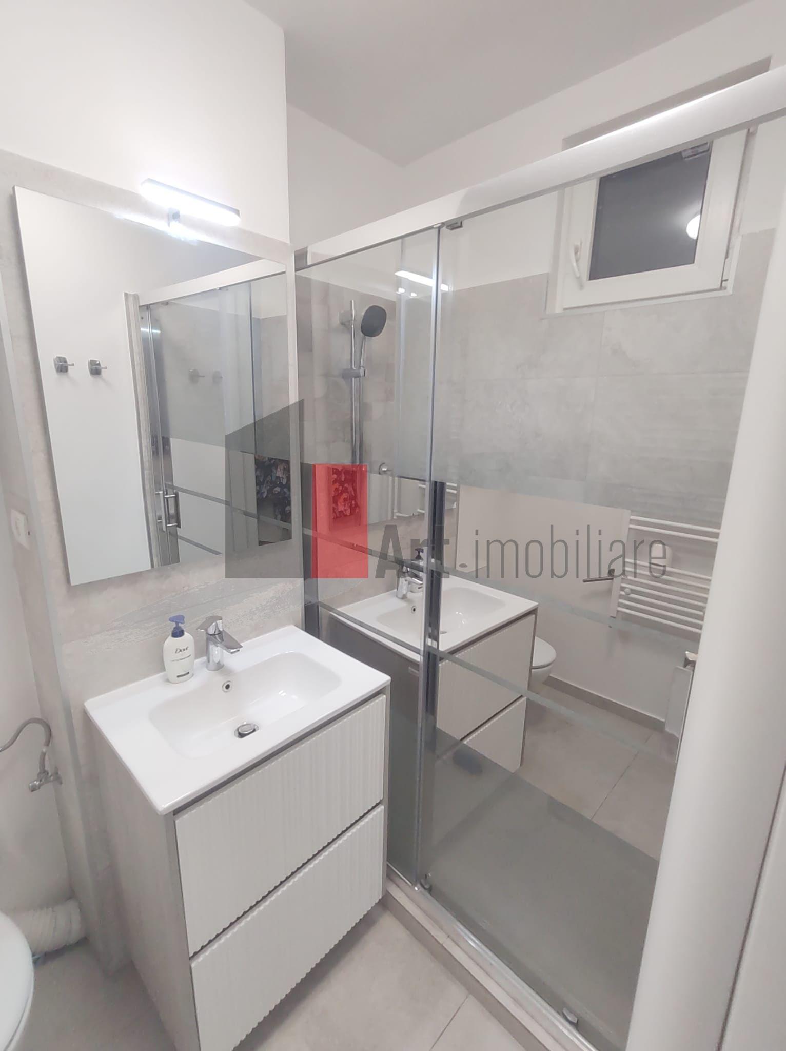 Vânzare apartament 3 camere Bd. Obregia - Pța Străduinței - 1