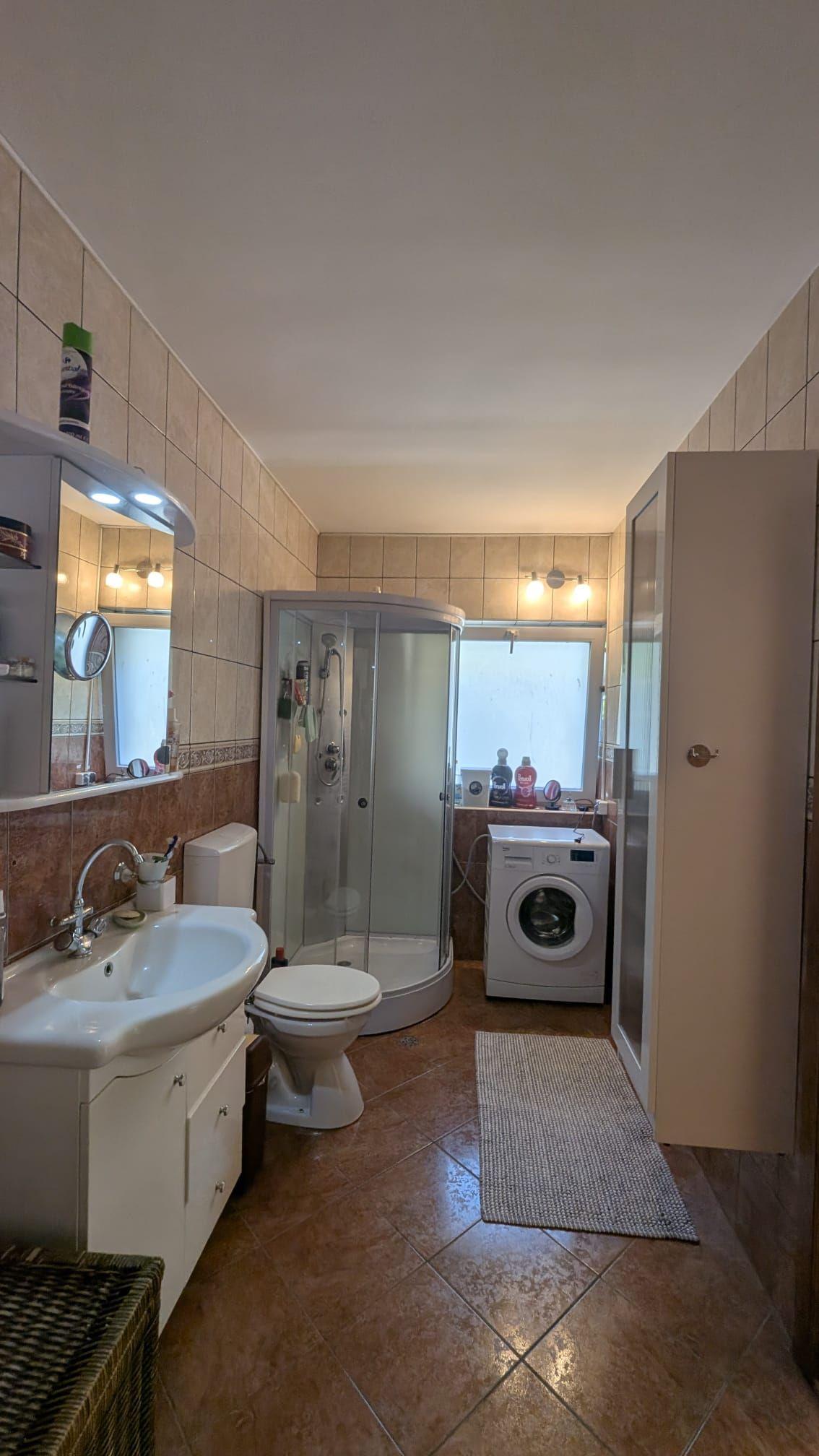 Apartament 3 cam, 100 mp la casa cu gradina si loc parcare zona Negoi - 9