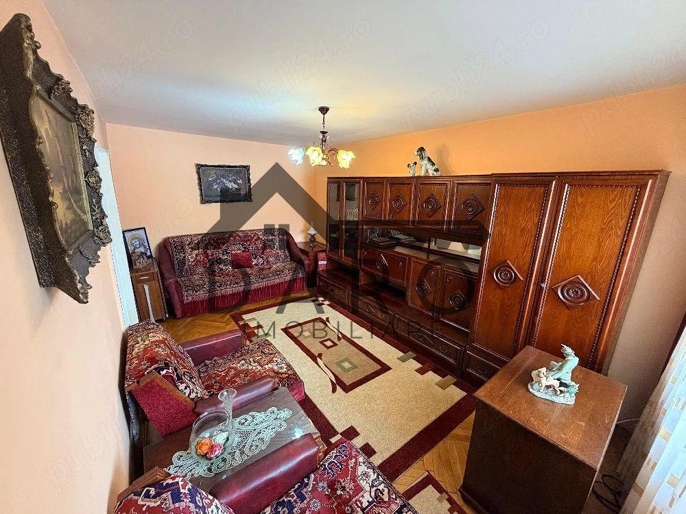 apartament doua camere de inchiriat - 1