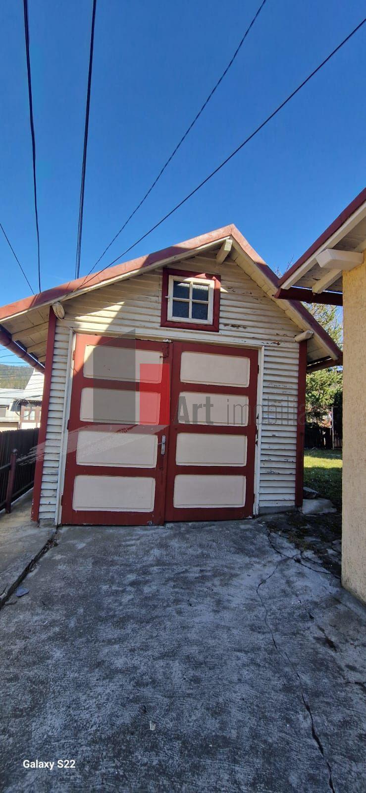 CASA DE VANZARE IN BUSTENI- POIANA TAPULUI - 3