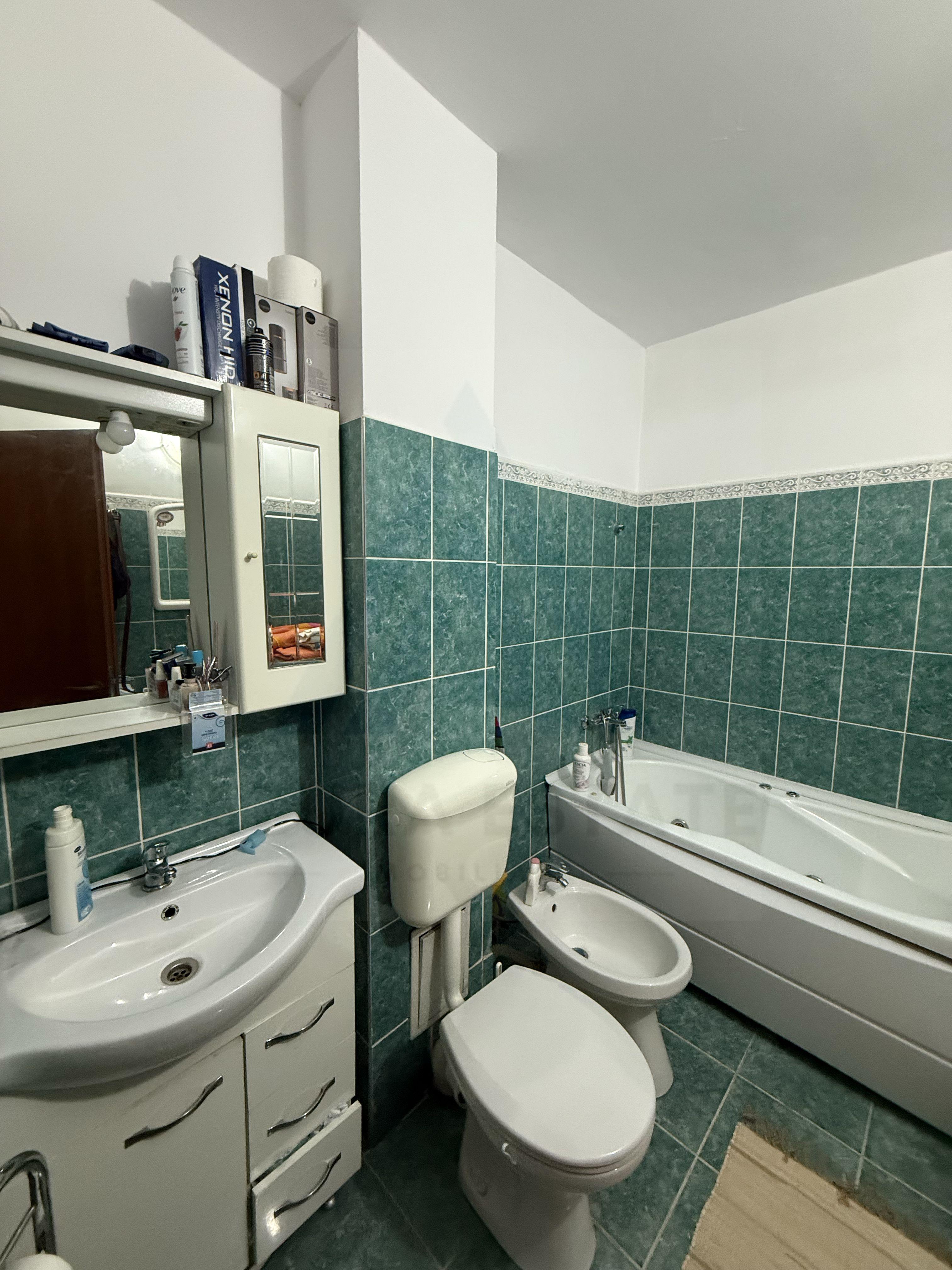 Apartament 3 camere 2 băi debara și parcare subterană în zona Terezian - 9