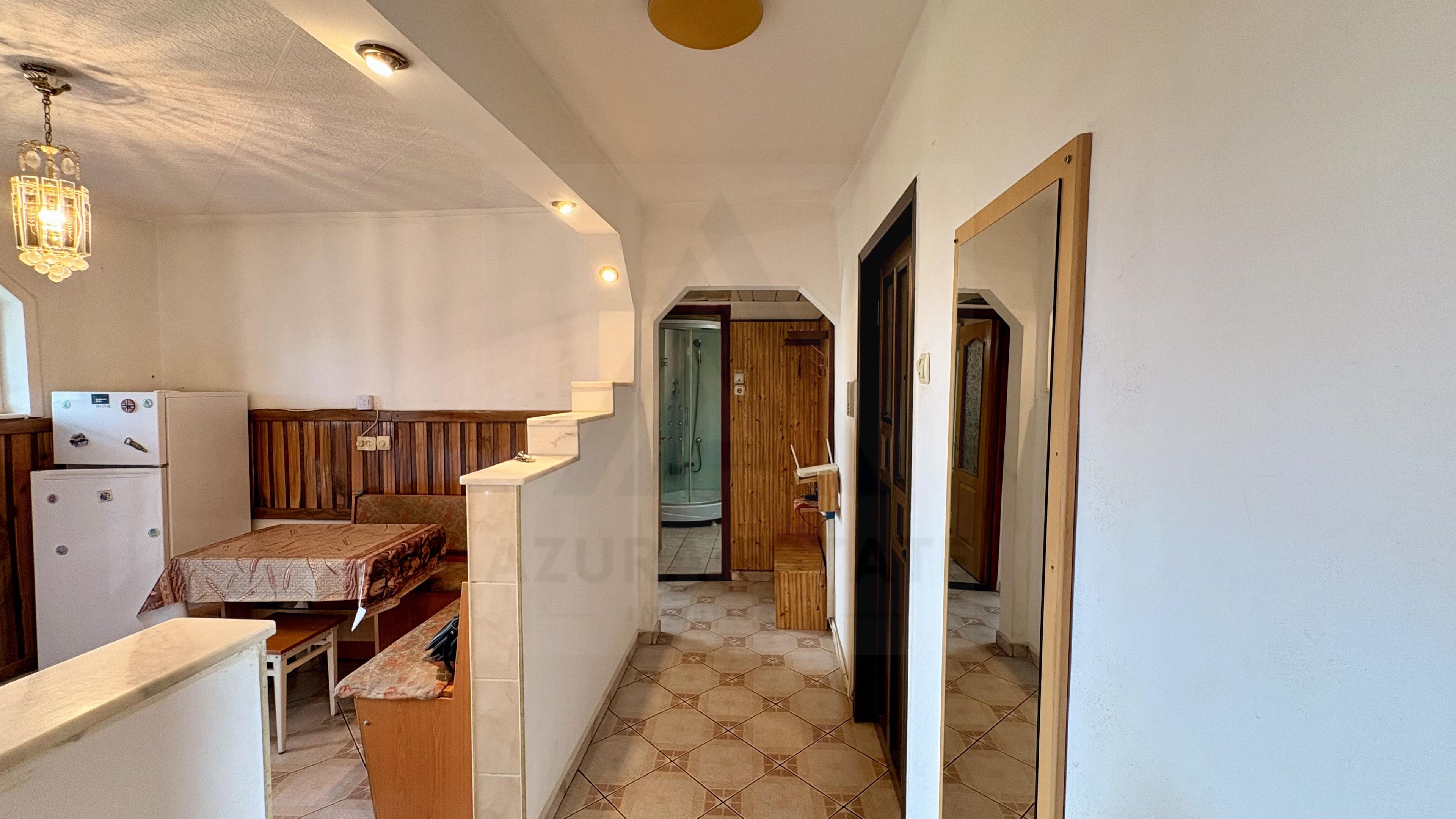 Apartament 2 camere decomandat cu balcon și pivniță în Vasile Aaron - 5