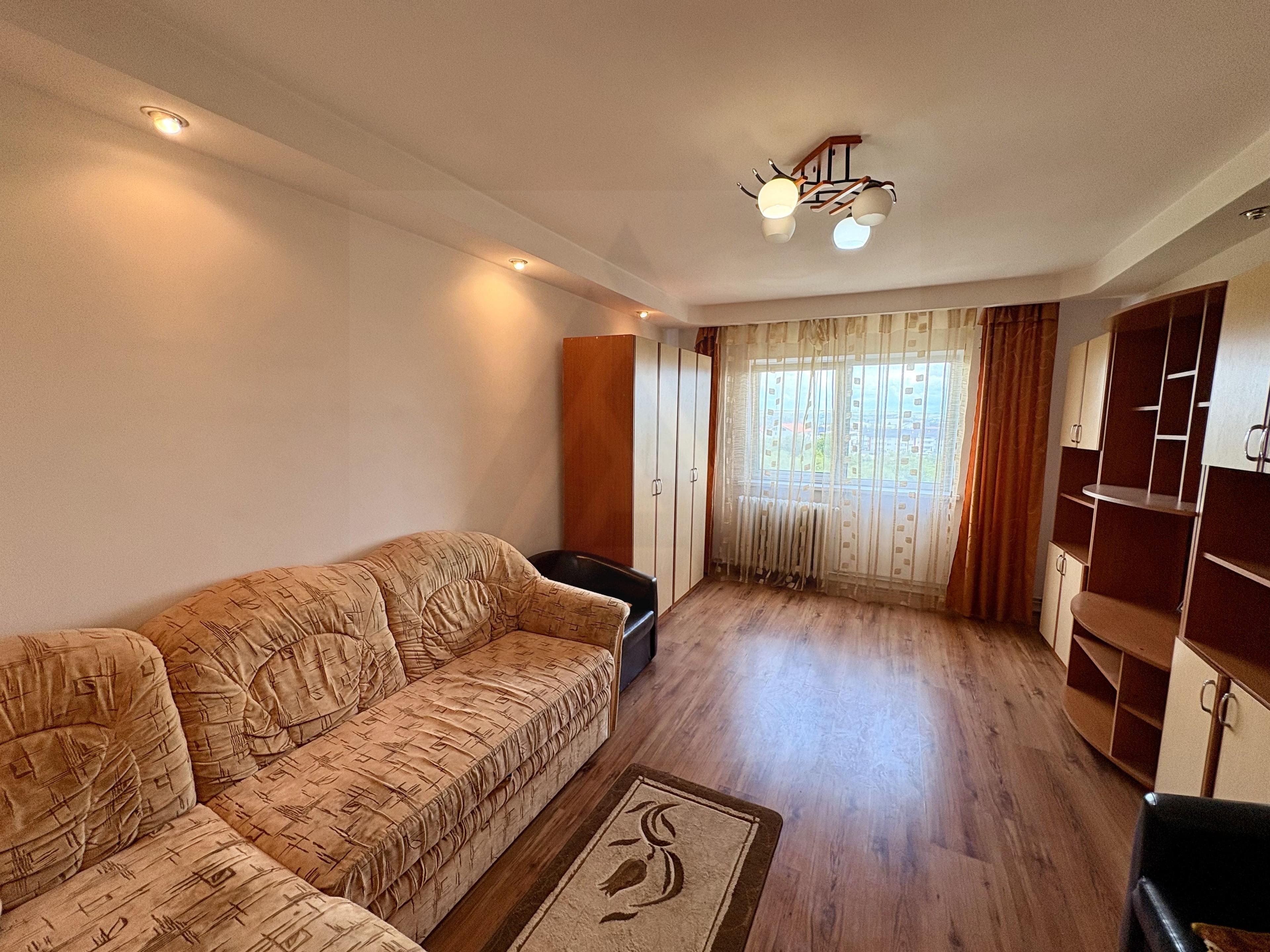 Apartament 2 camere decomandat cu balcon și pivniță în Vasile Aaron - 9