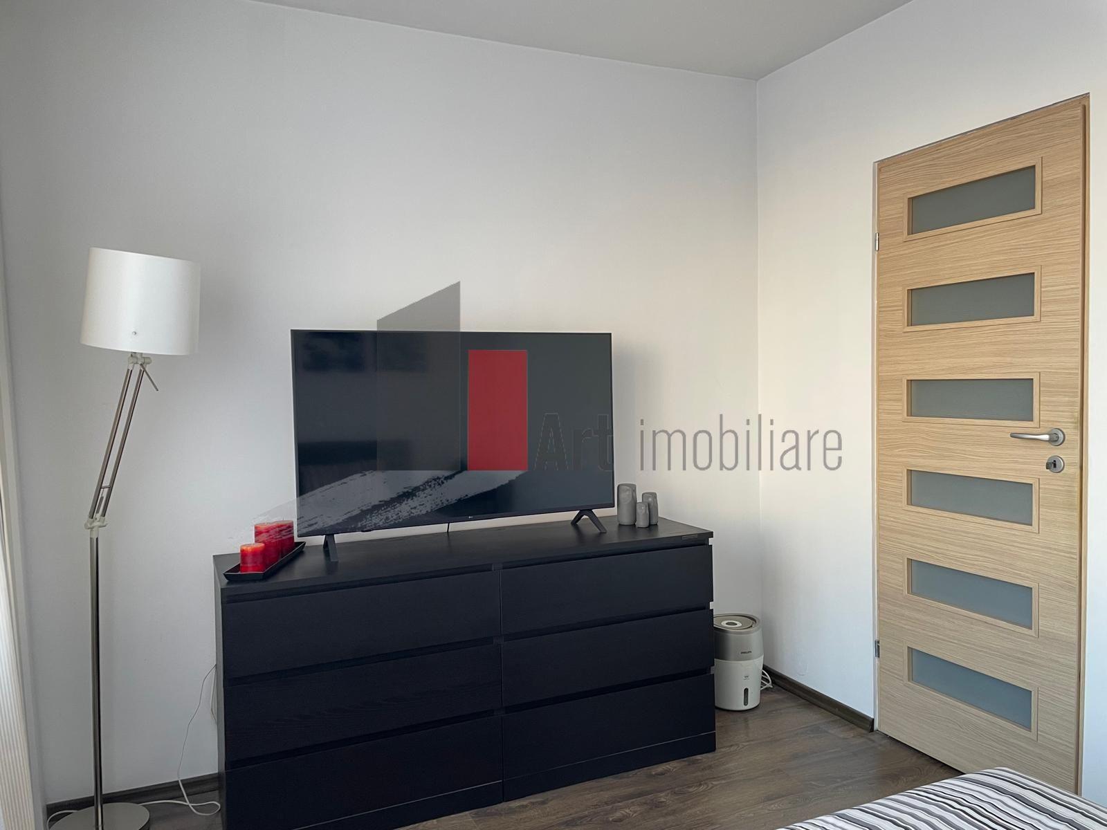 APARTAMENT 2 CAMERE -SALA PALATULUI - 7