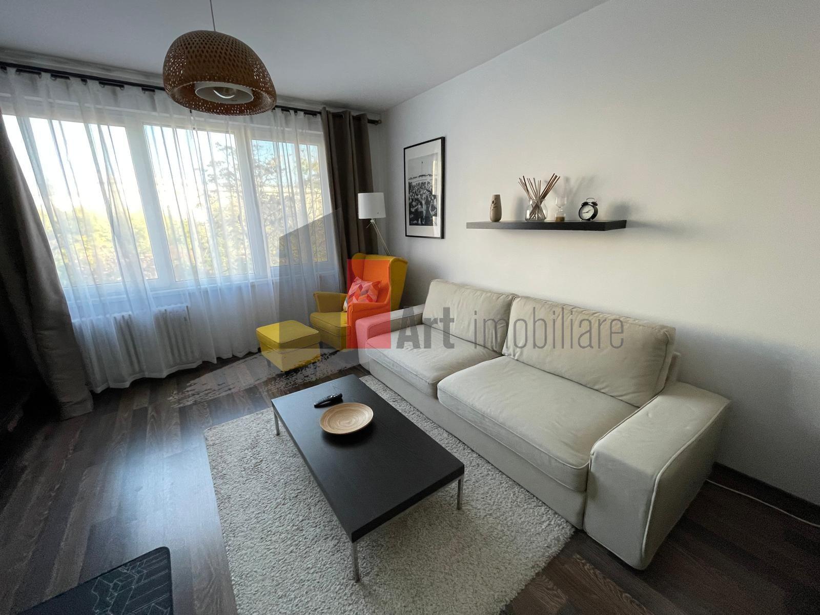 APARTAMENT 2 CAMERE -SALA PALATULUI - 4