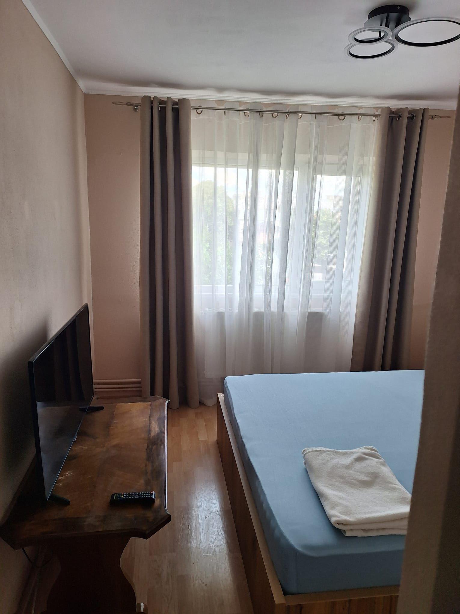 Regim hotelier, 2 camere, Micro 17, 200 lei/noapte - 4