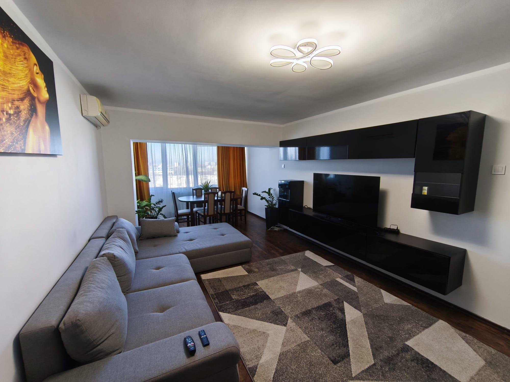 De vanzare apartament cu 3 camere , etaj 8/9 , Faleza, 165.000 euro - 1