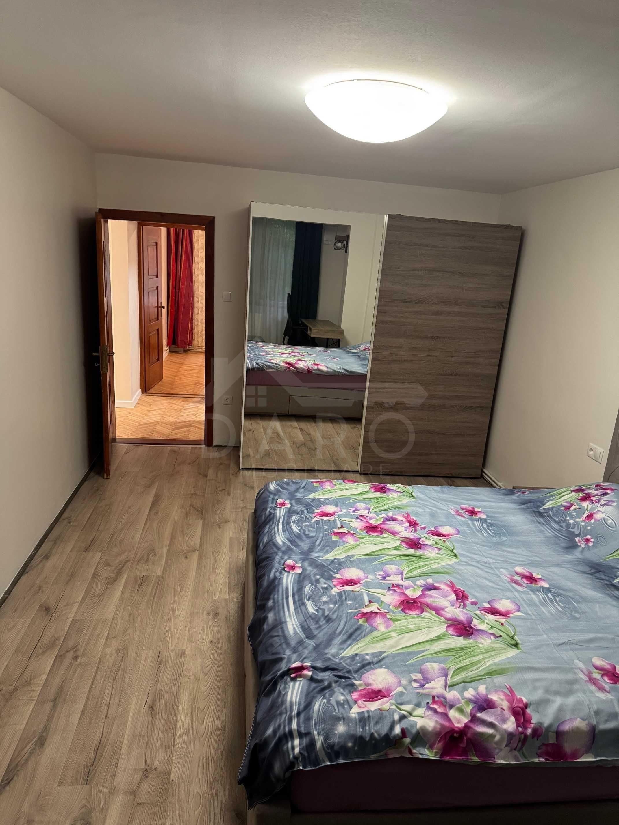 Apartament cu 3 camere, de inchiriat, direct de la proprietar. Strada Transilvania - 2