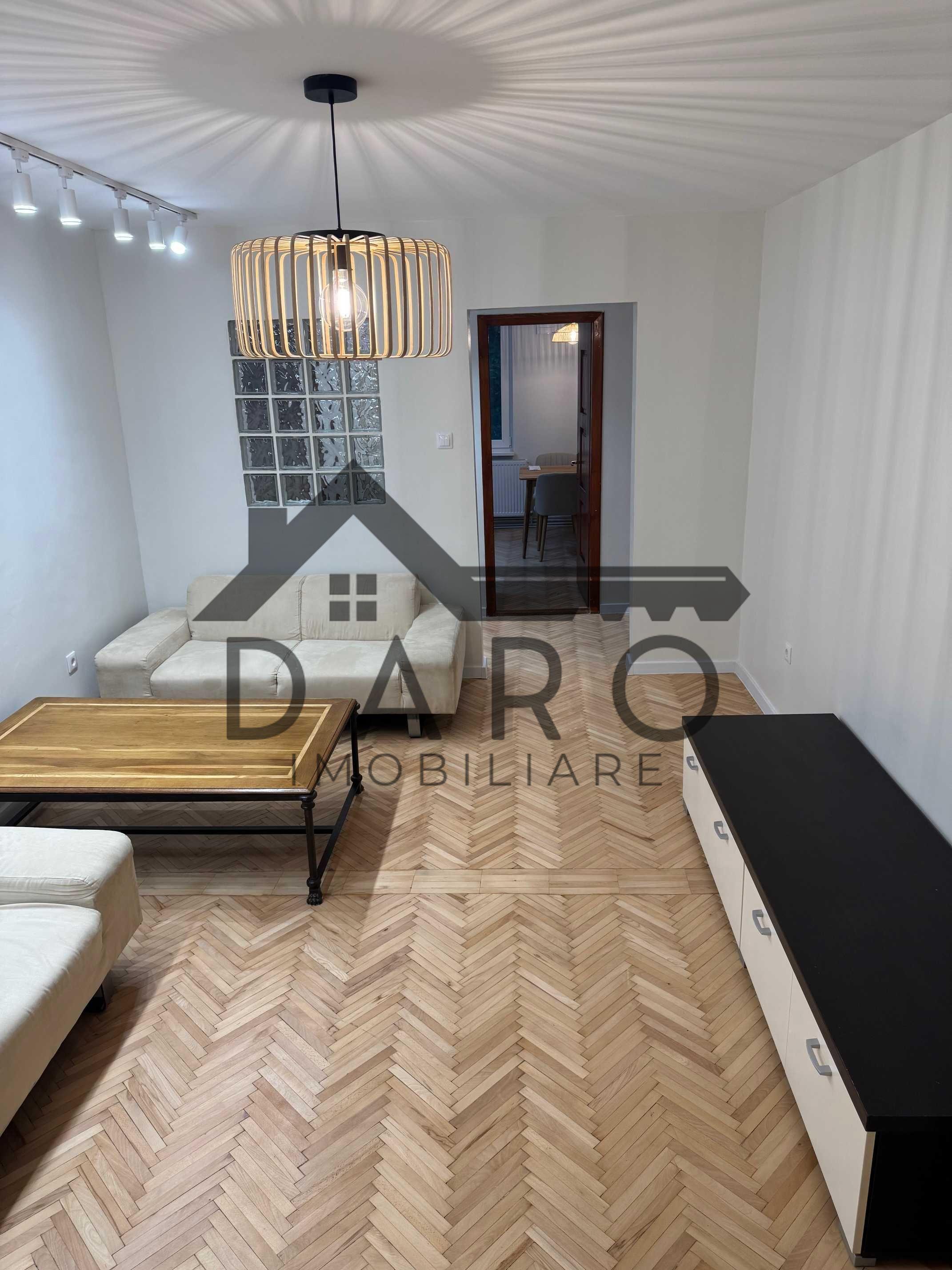 Apartament cu 3 camere, de inchiriat, direct de la proprietar. Strada Transilvania - 1