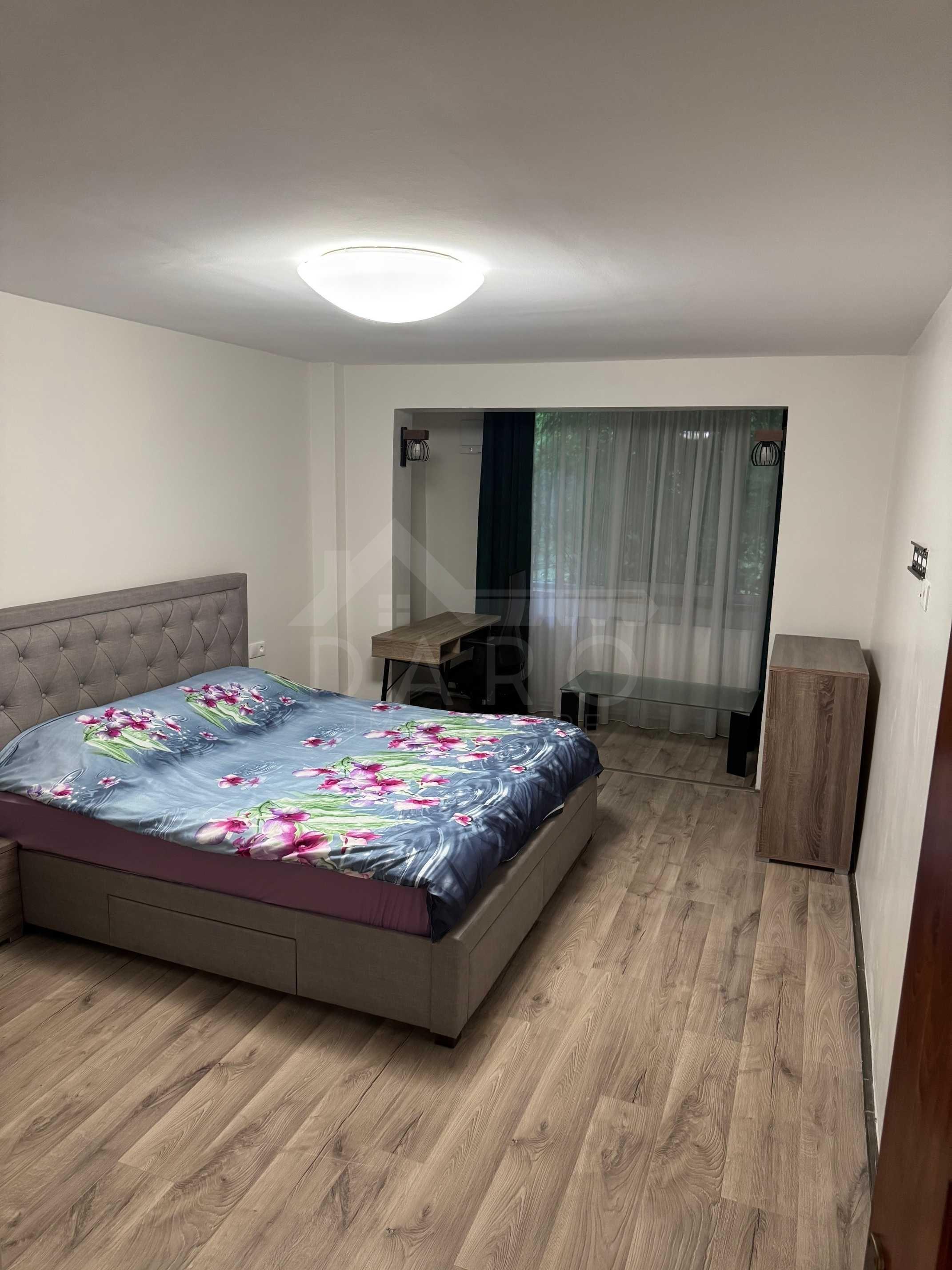 Apartament cu 3 camere, de inchiriat, direct de la proprietar. Strada Transilvania - 3