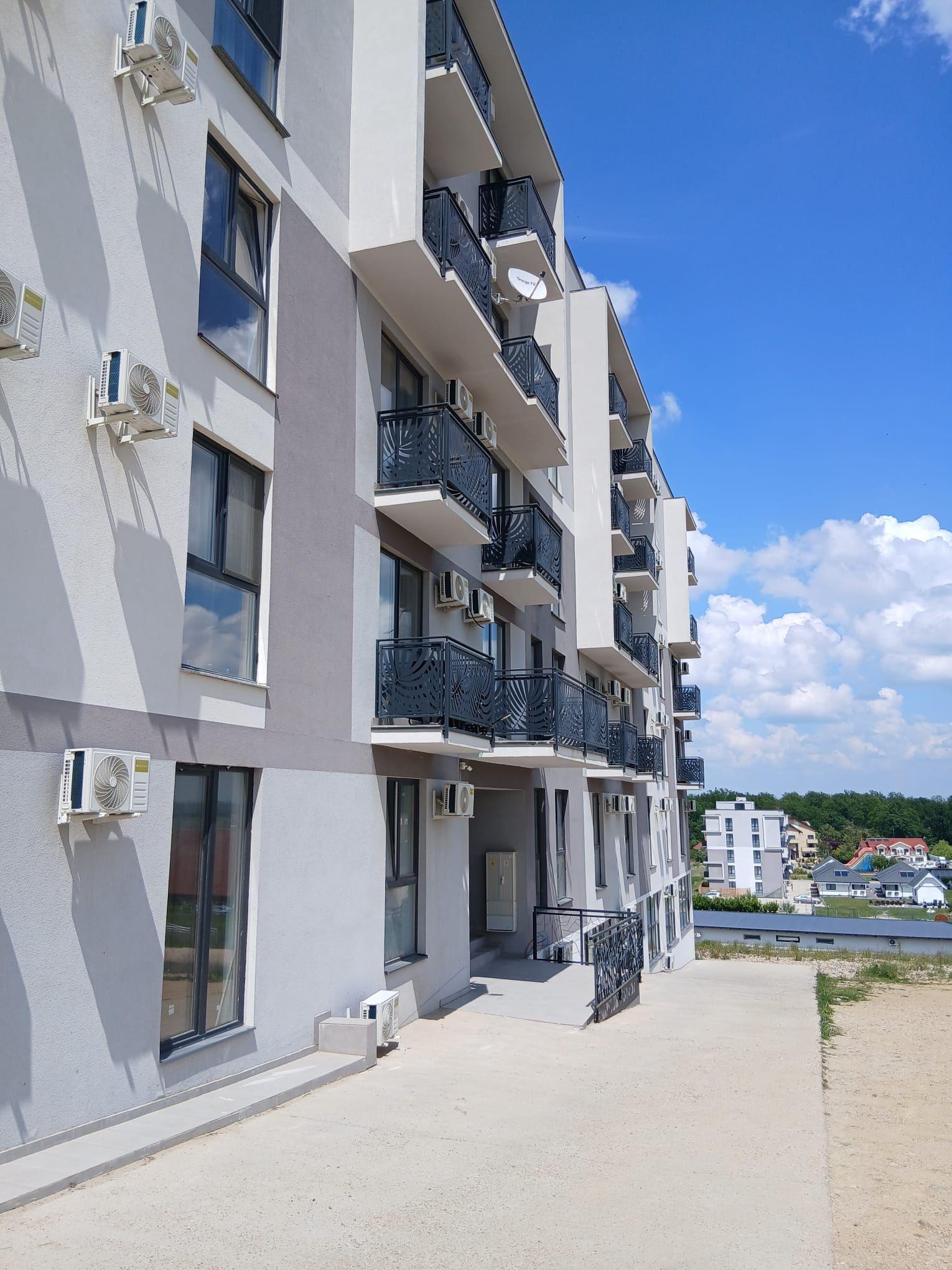 Apartament nou, 2 camere, Băile Felix. 80 000 E. Comision 0 - 3